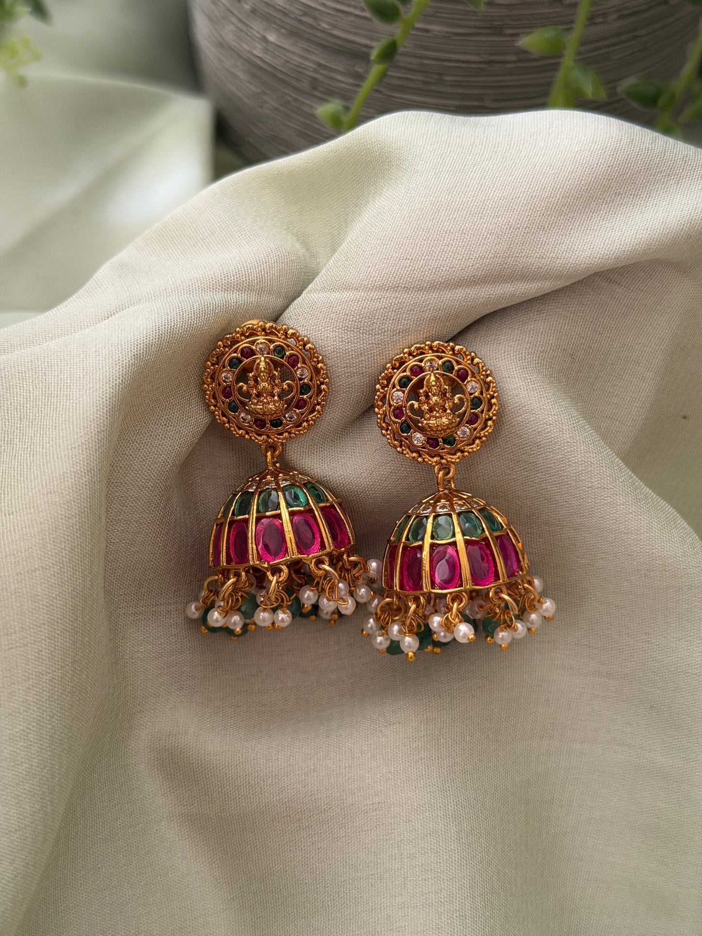 Sati Dual Tone Jhumka