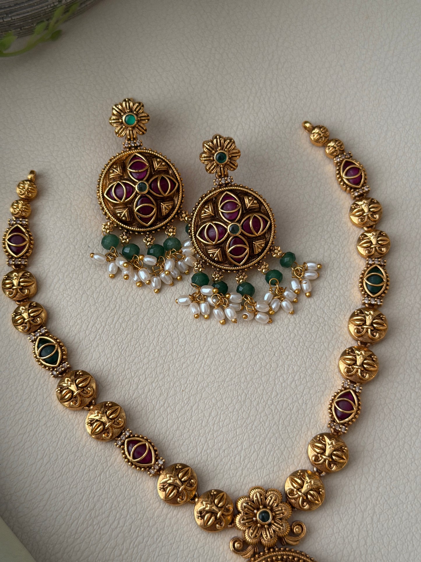 Sumedha Non Idol Necklace