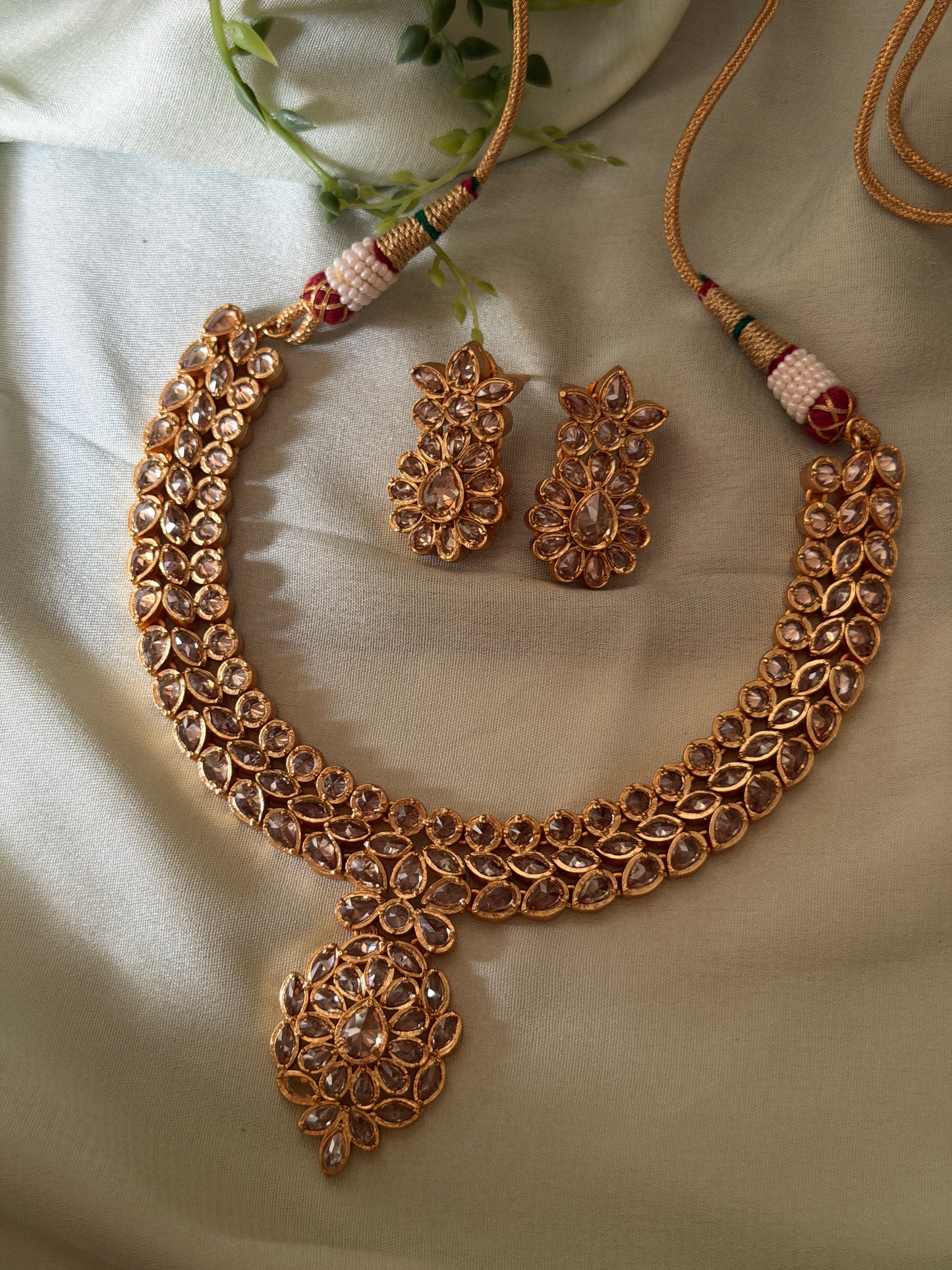 Agalya Kemp Necklace