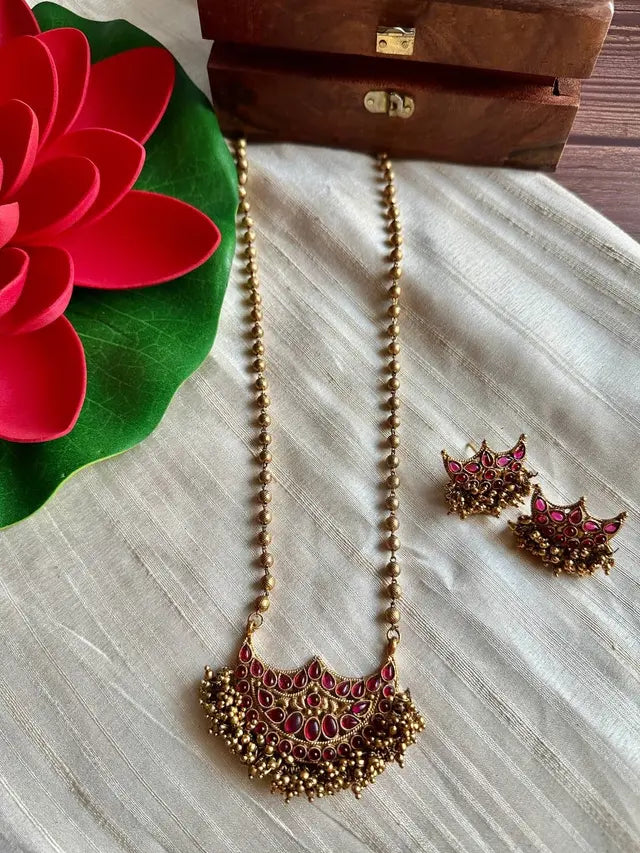 Kaashvi Antique Chain Set