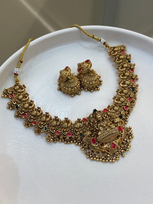 Daivikah Gold Necklace