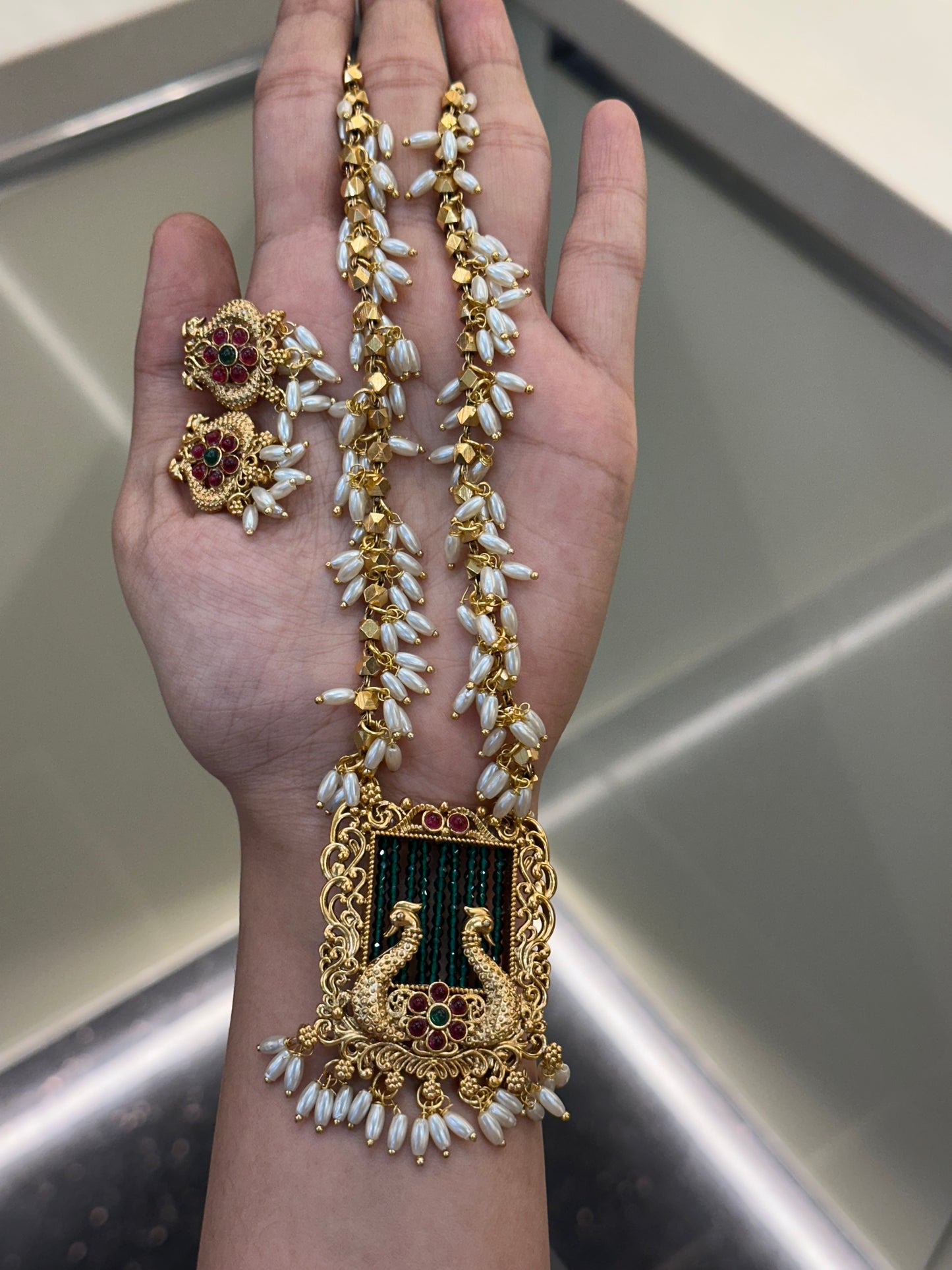 Dual Morah Pearl chain