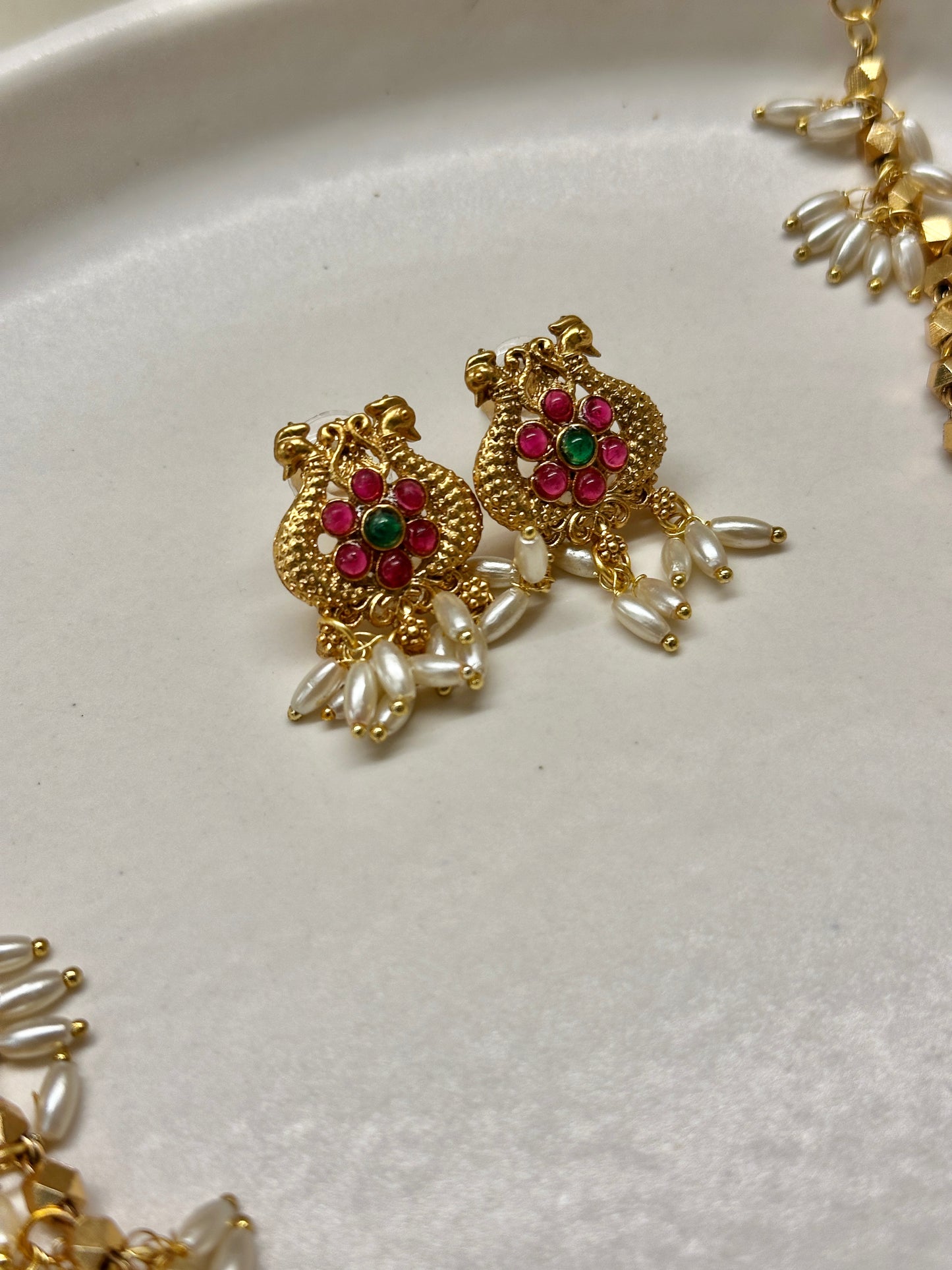 Dual Morah Pearl chain