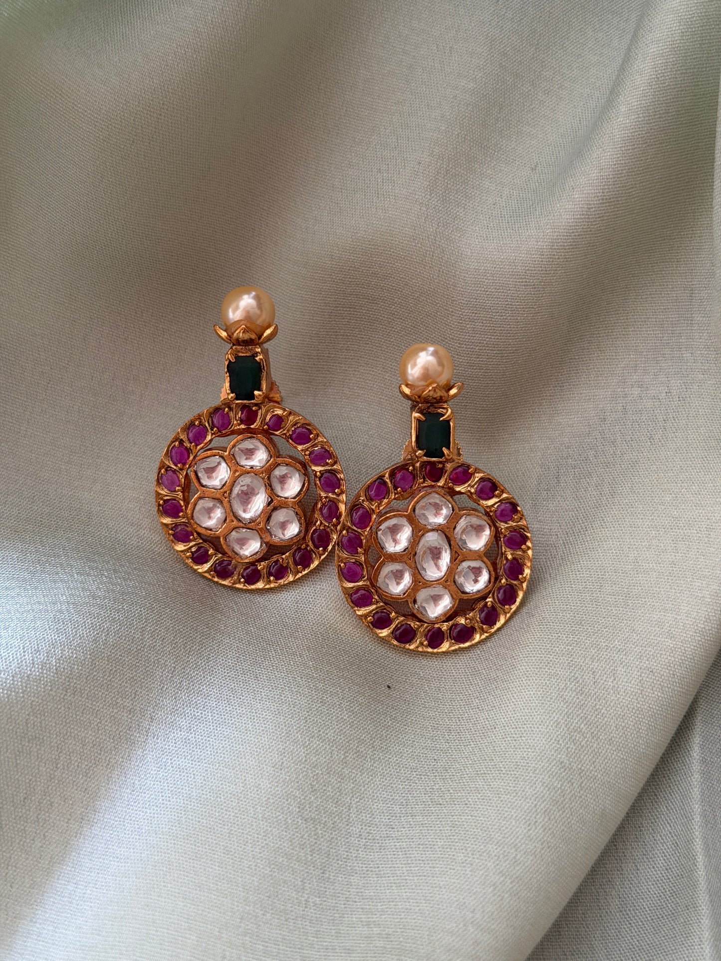 Elka Studs