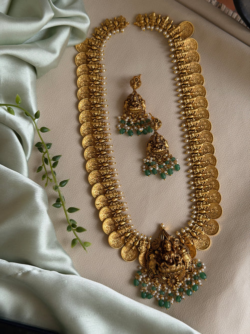 Vyshagha Kaashu Haaram set
