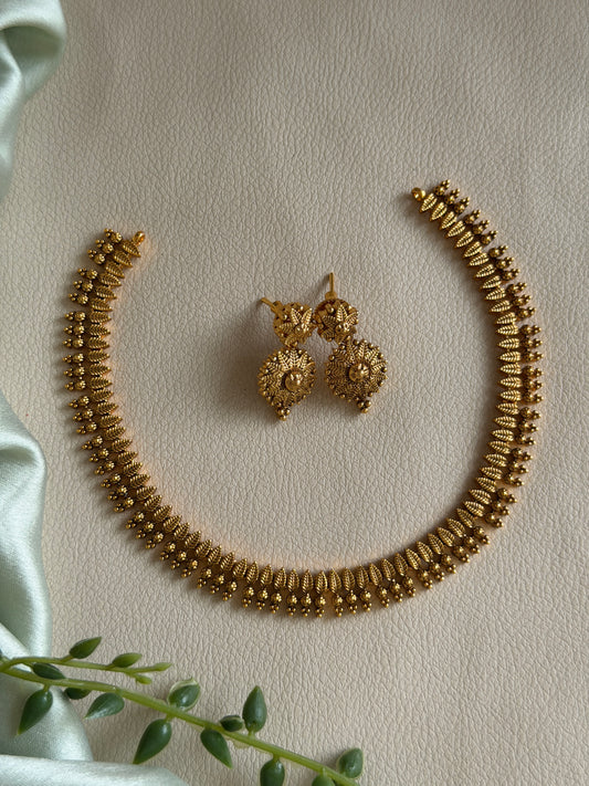 Non Idol Anvika Necklace
