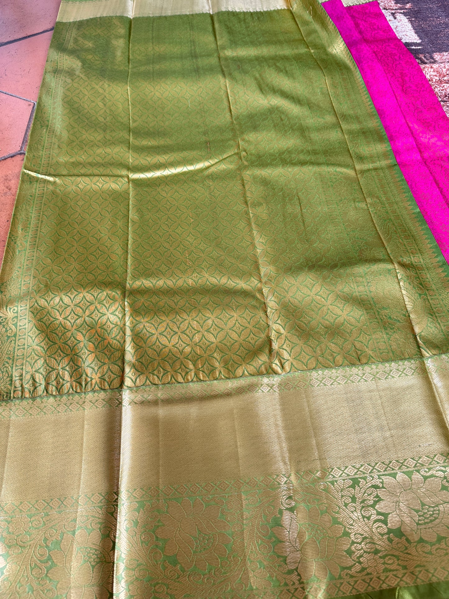 Pop pink x pistachio Tissue silk saree