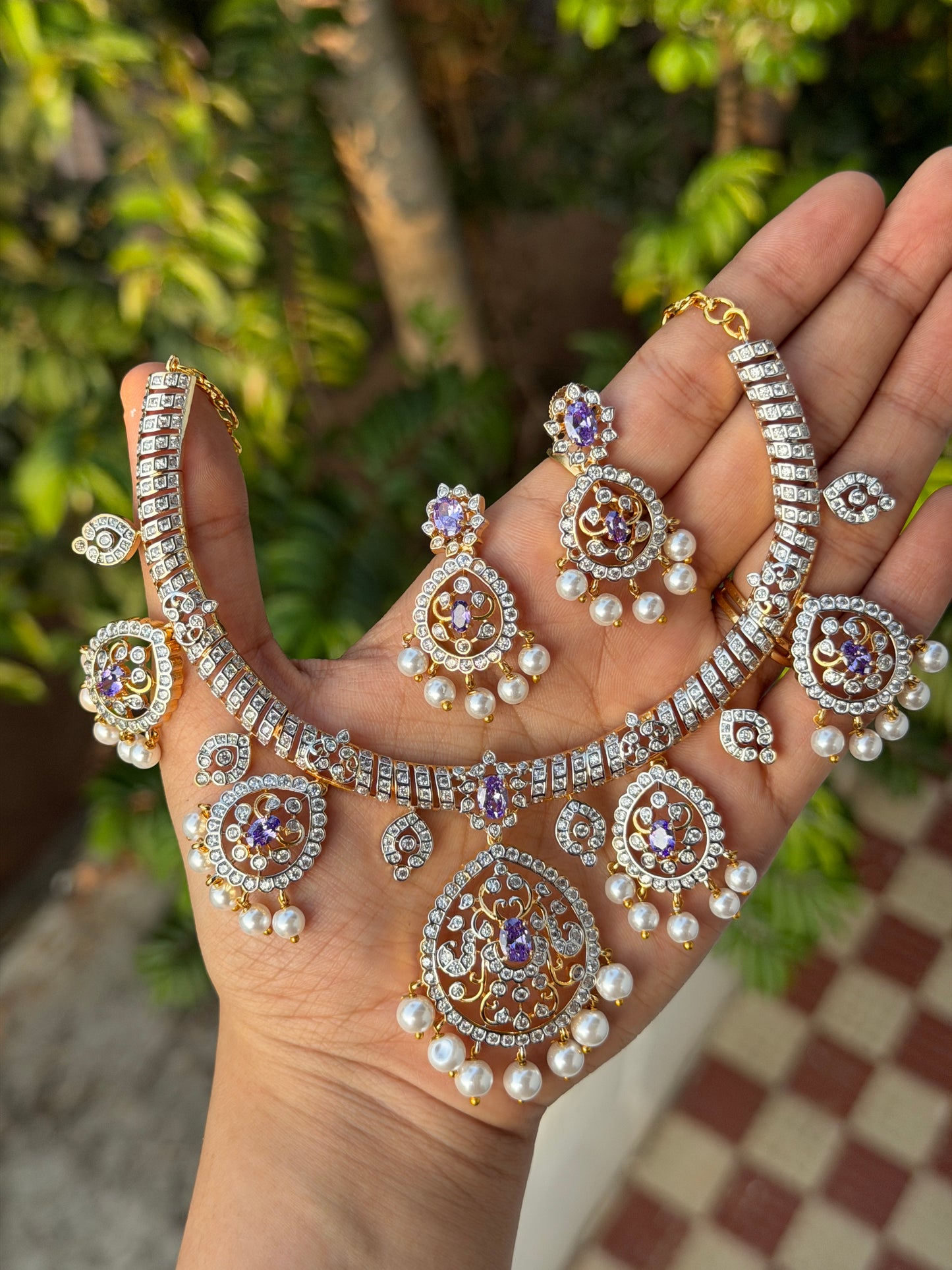 Traditional Diamond Hasli