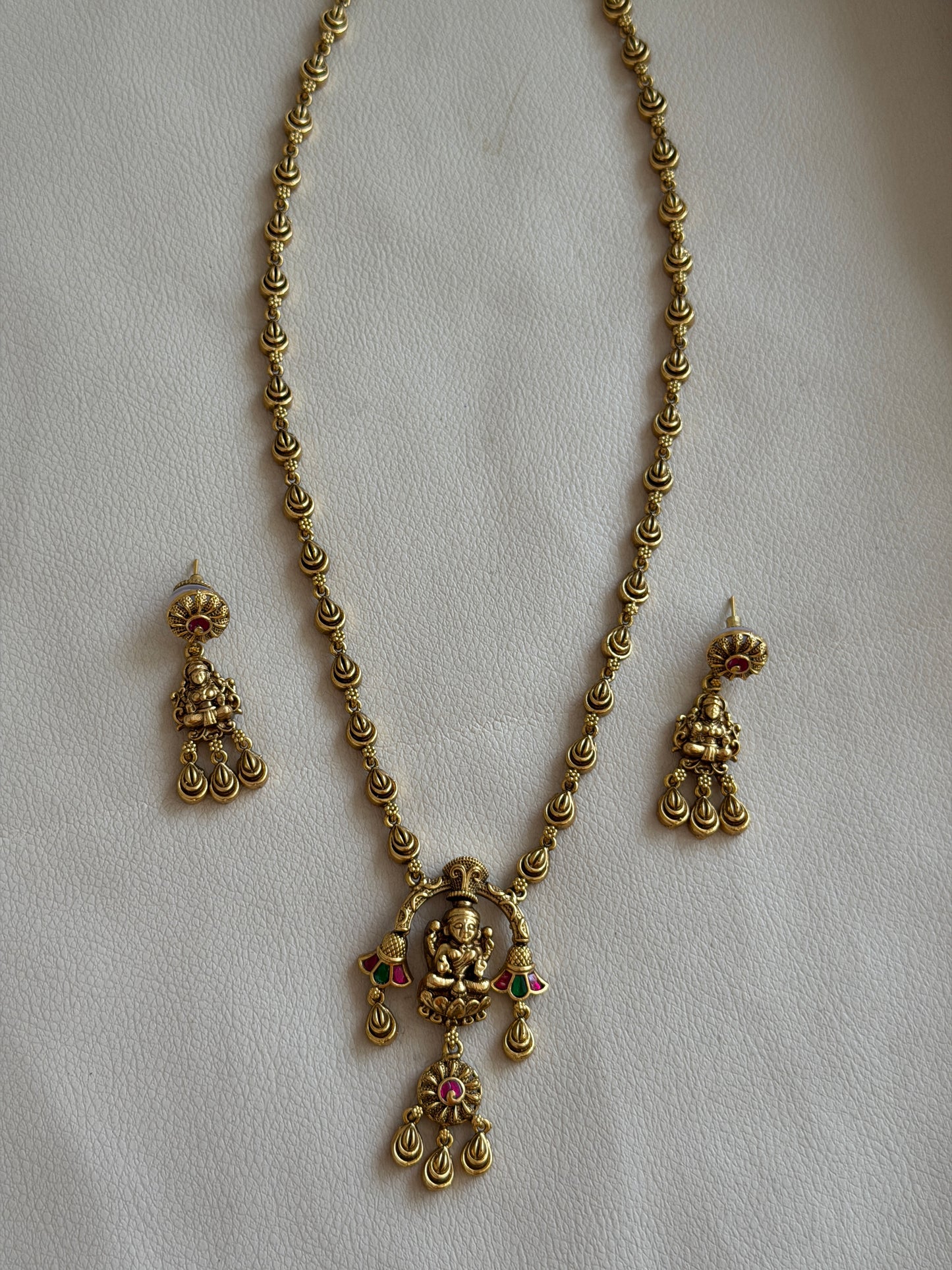 Mithila Antique thin Mid Haaram