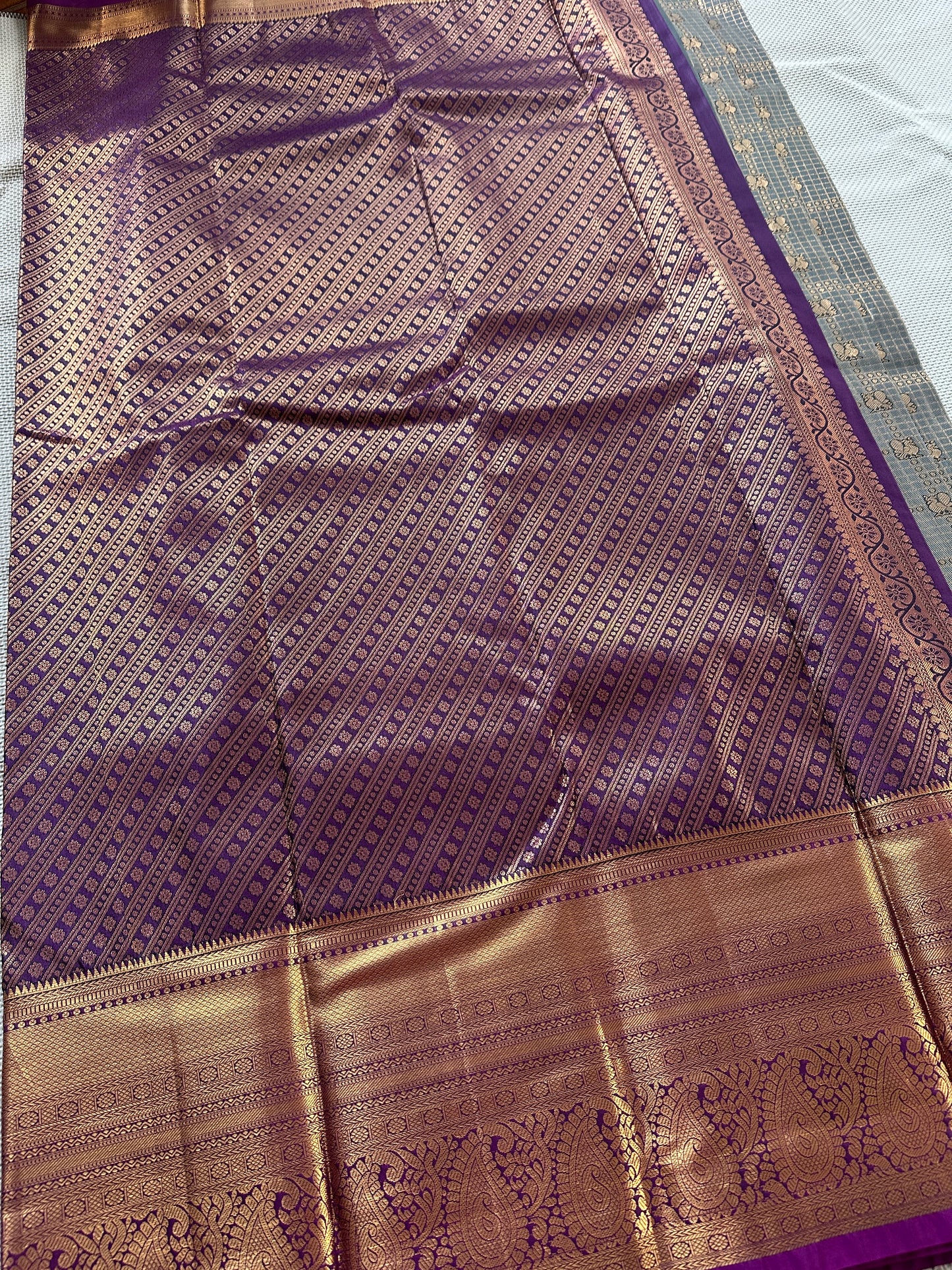 Ash Vaira Oosi Tissue Silk Saree