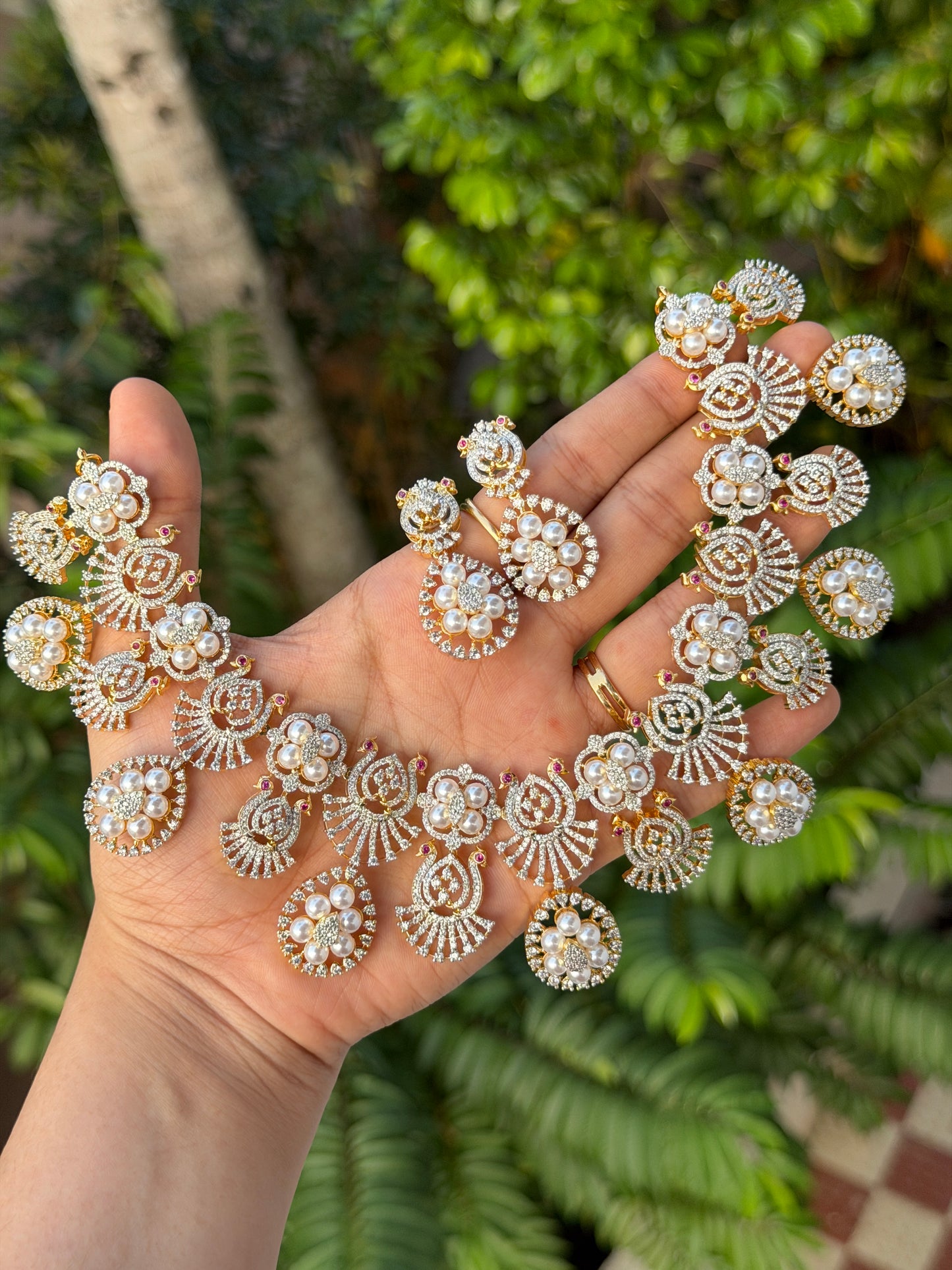 Pearls x Diamond Azura Necklace