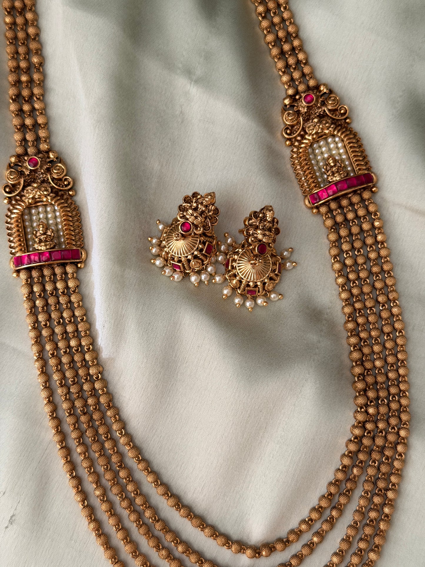 Vagdevi Layered Haaram