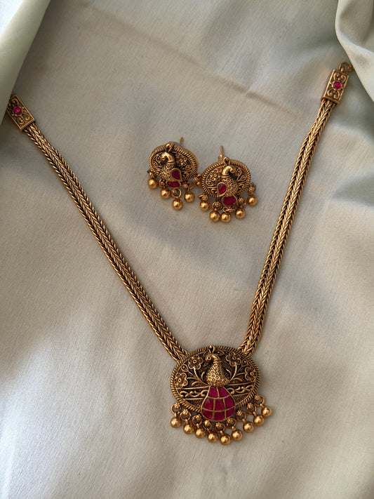 Azura Oval Pendant Choker