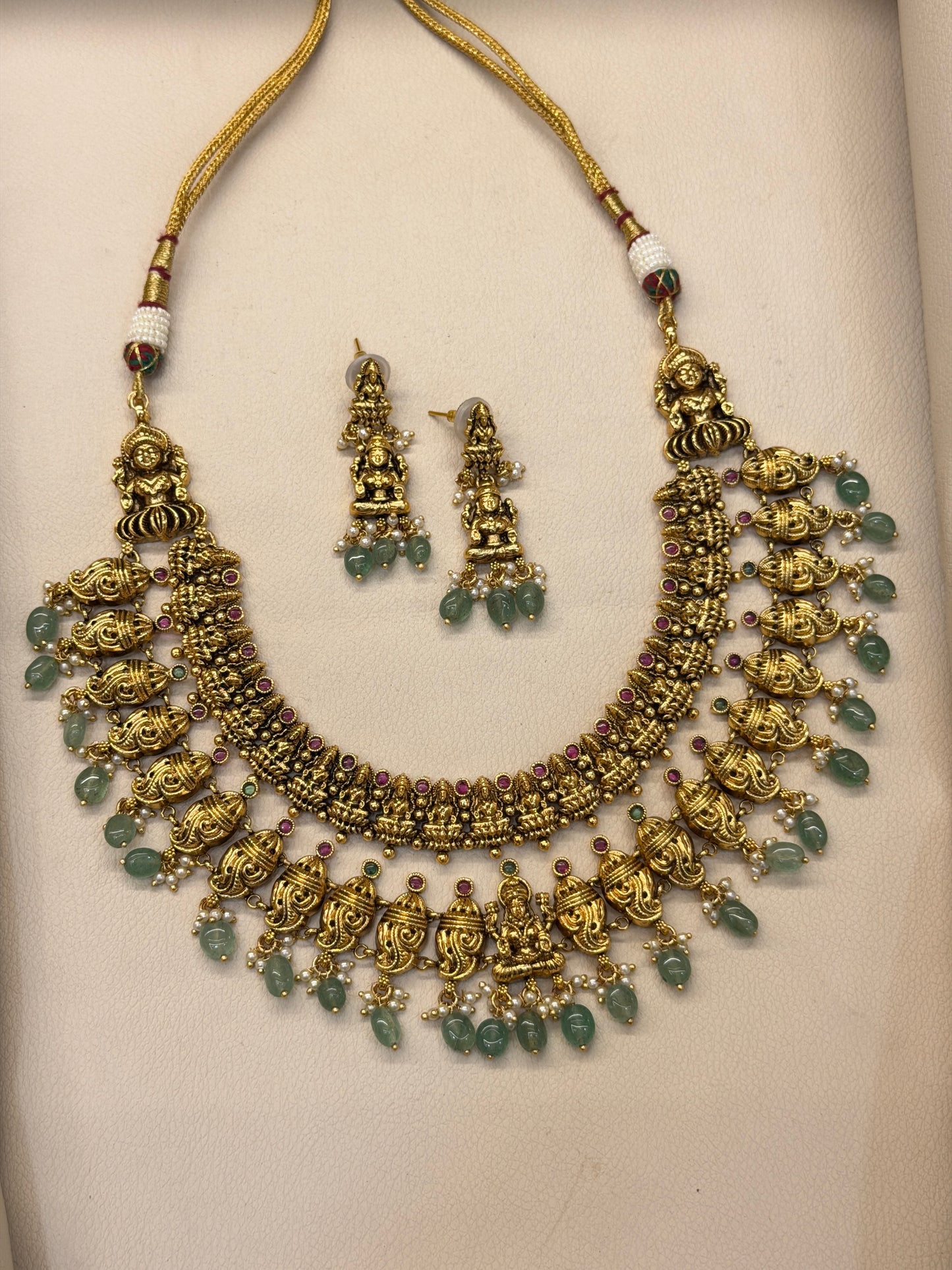 Spandana Dual Layer necklace