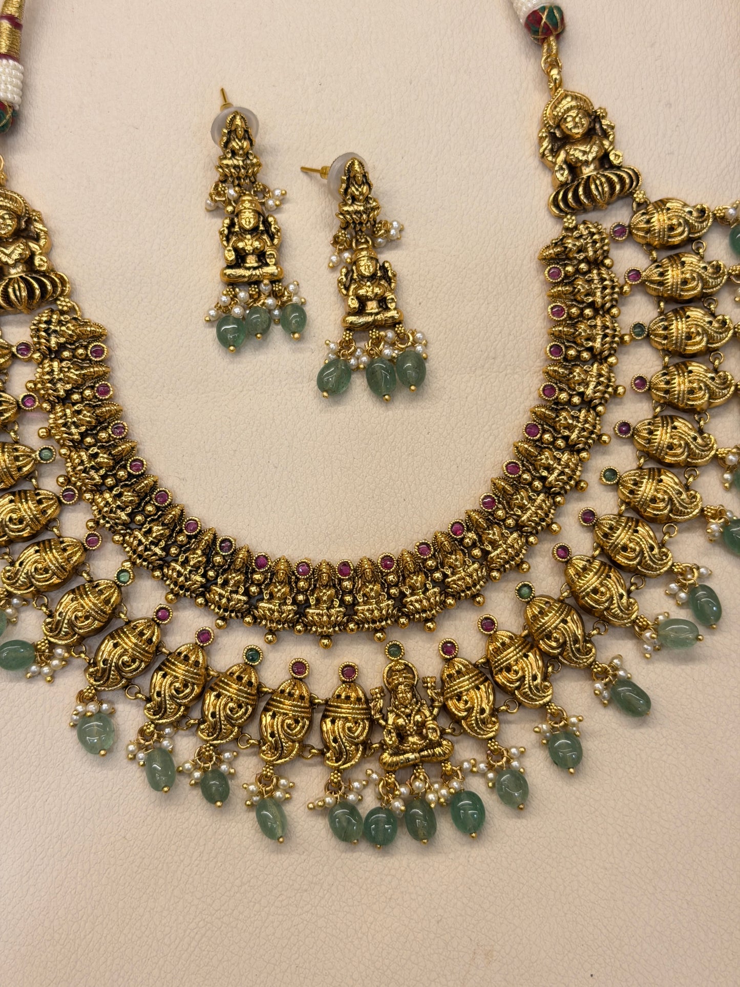 Spandana Dual Layer necklace