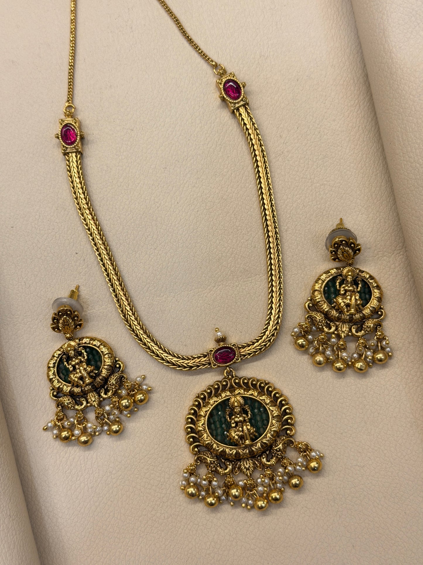 Pratagya Choker
