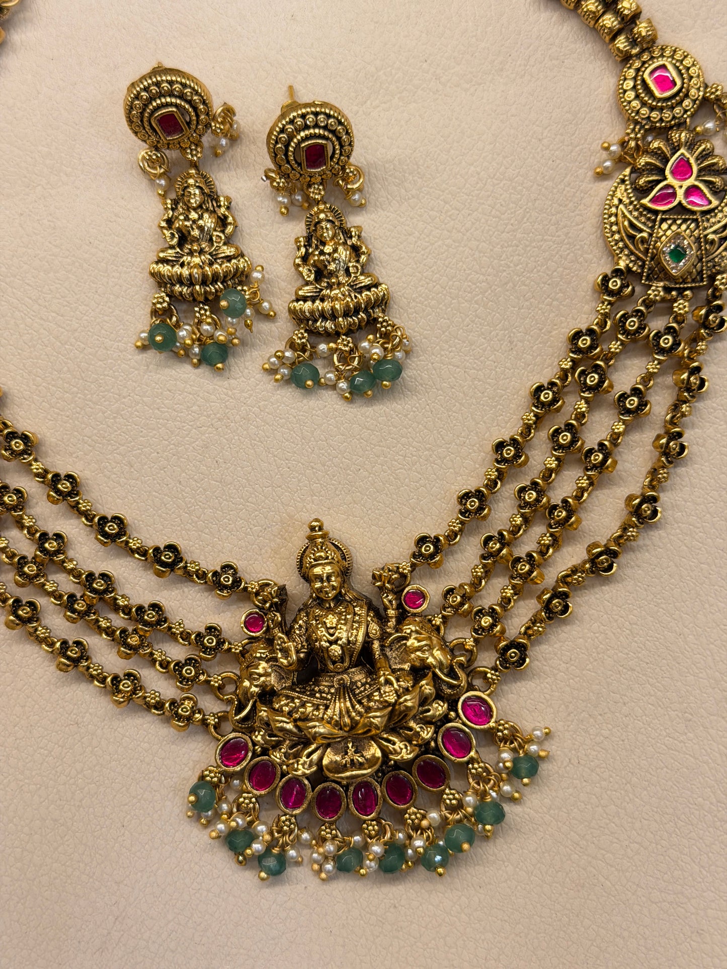 Mayukha Layered Necklace