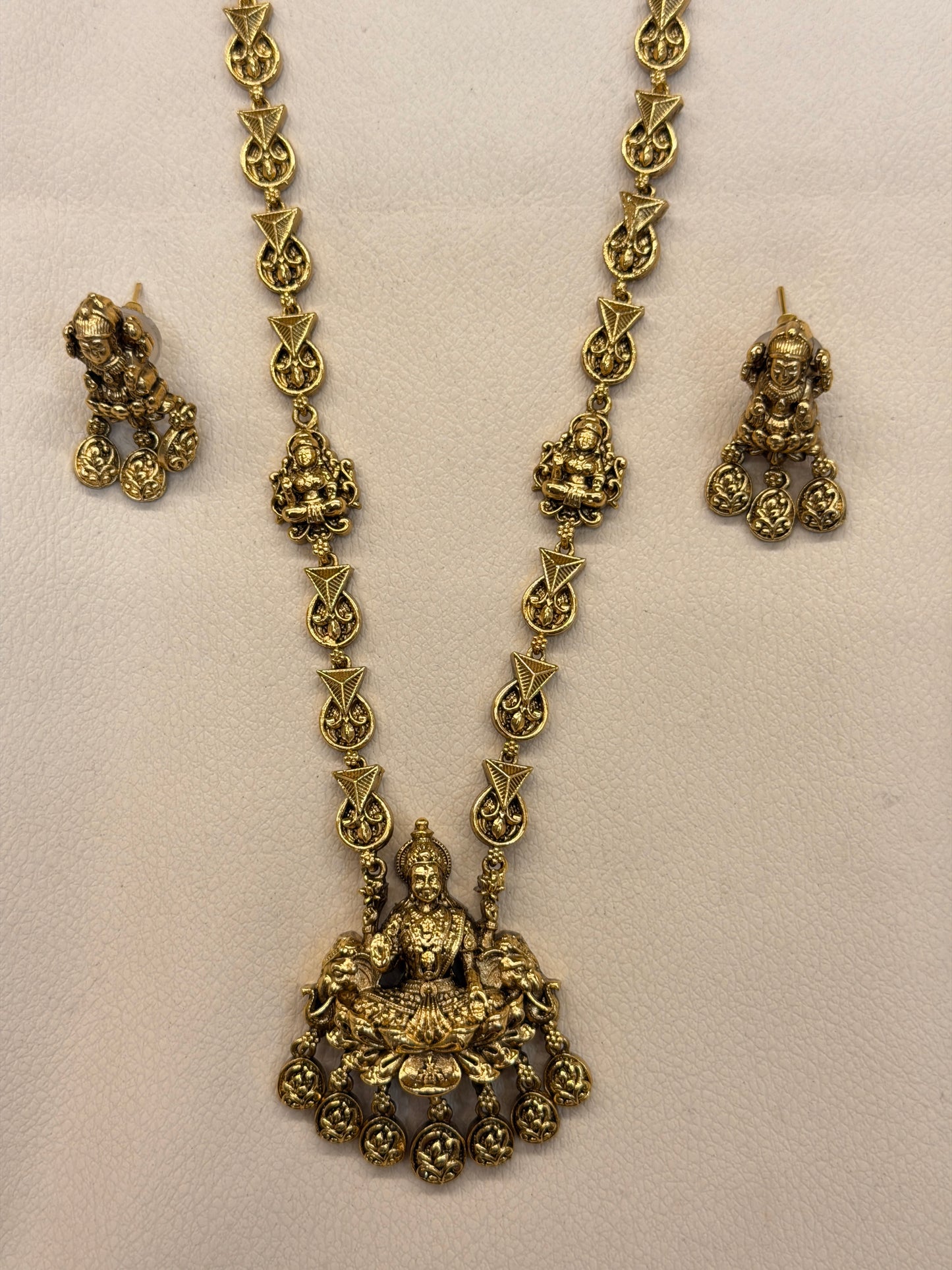 Veda Antique Thin Haaram