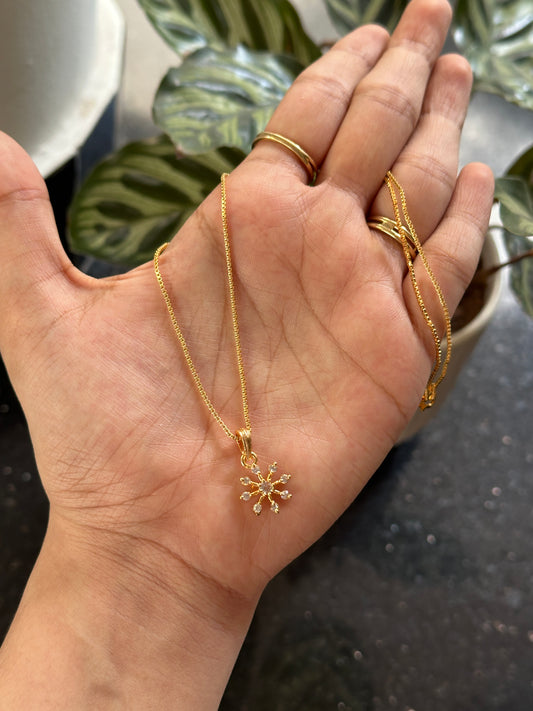 Diamond locket with Gold Chain