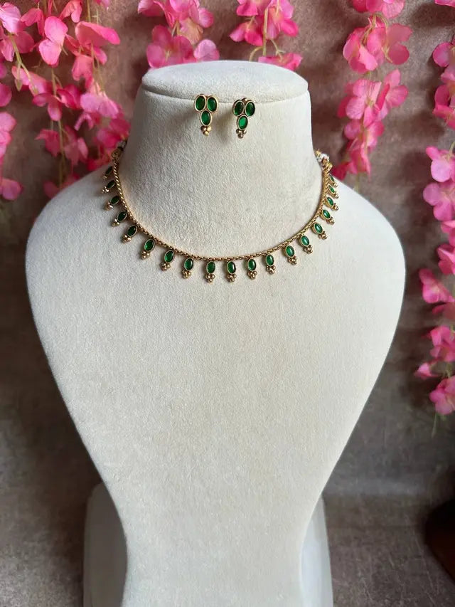 Green Petal Choker