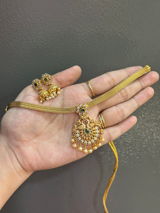 AD Azura Pendant Choker