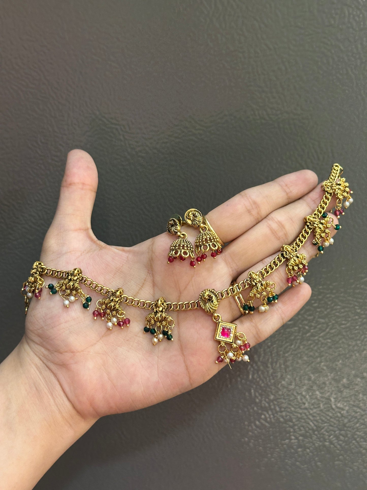 Snake chain beaded Choker