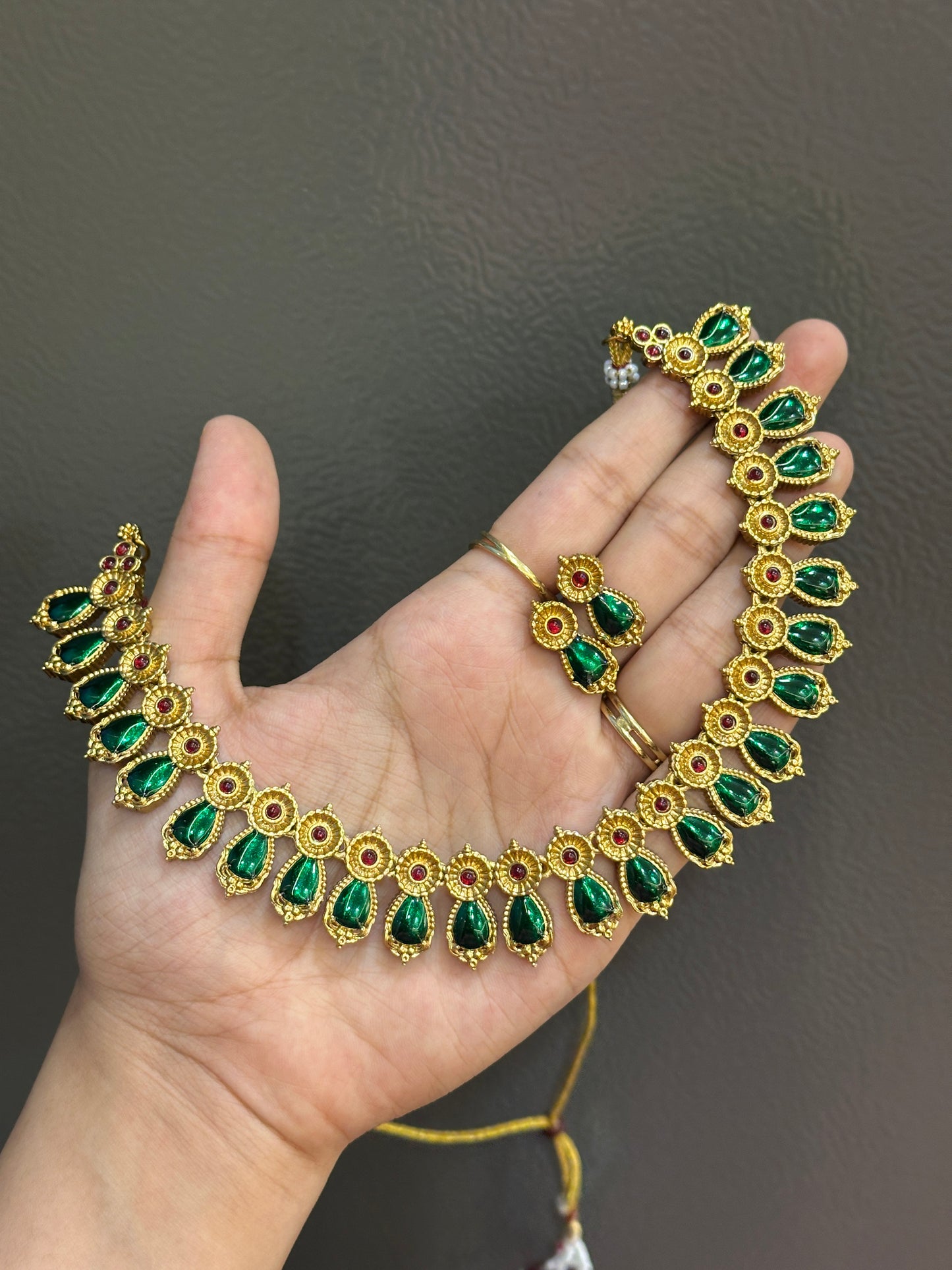 Non idol Budgeted Palakka Necklace