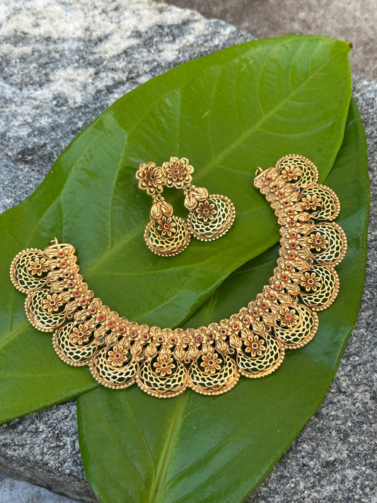 Attham Gold Necklace