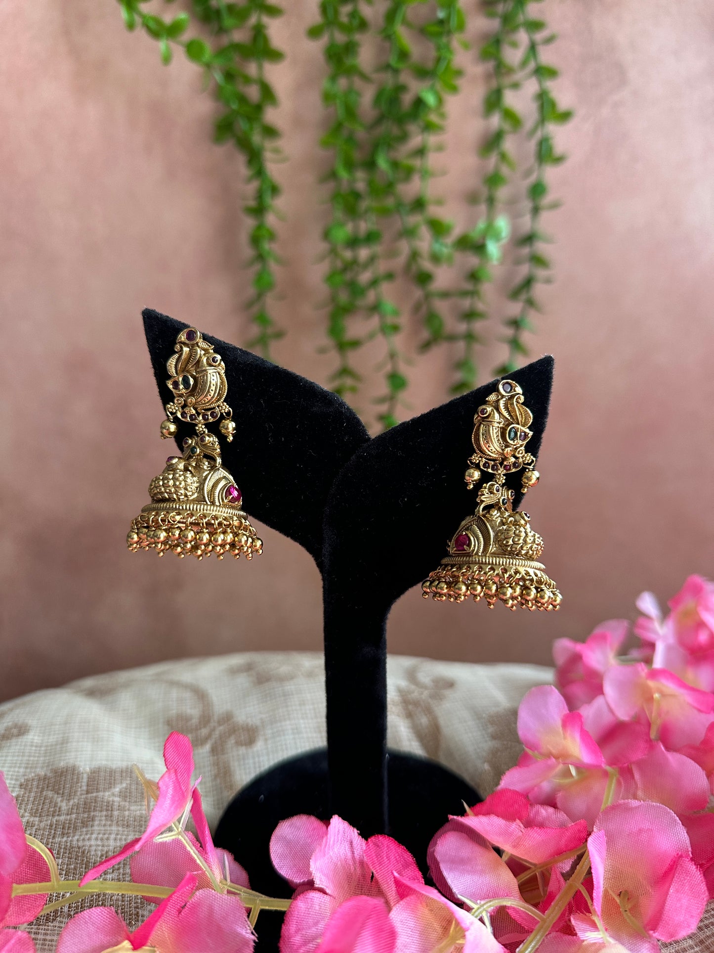 Mira Jhumkas