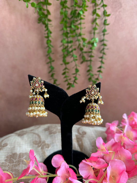 Sidra Jhumkas