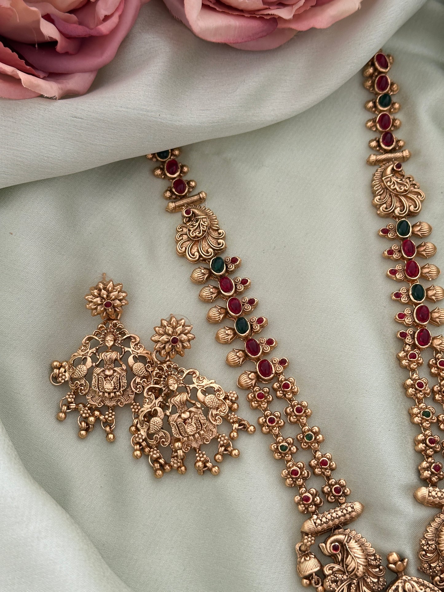 Twin Kempu Layer Devi Haaram Set