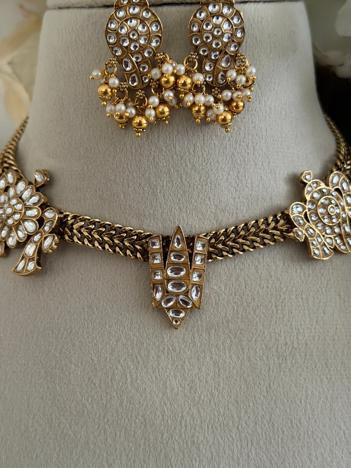 Tirupathi Shangu Jadau Choker