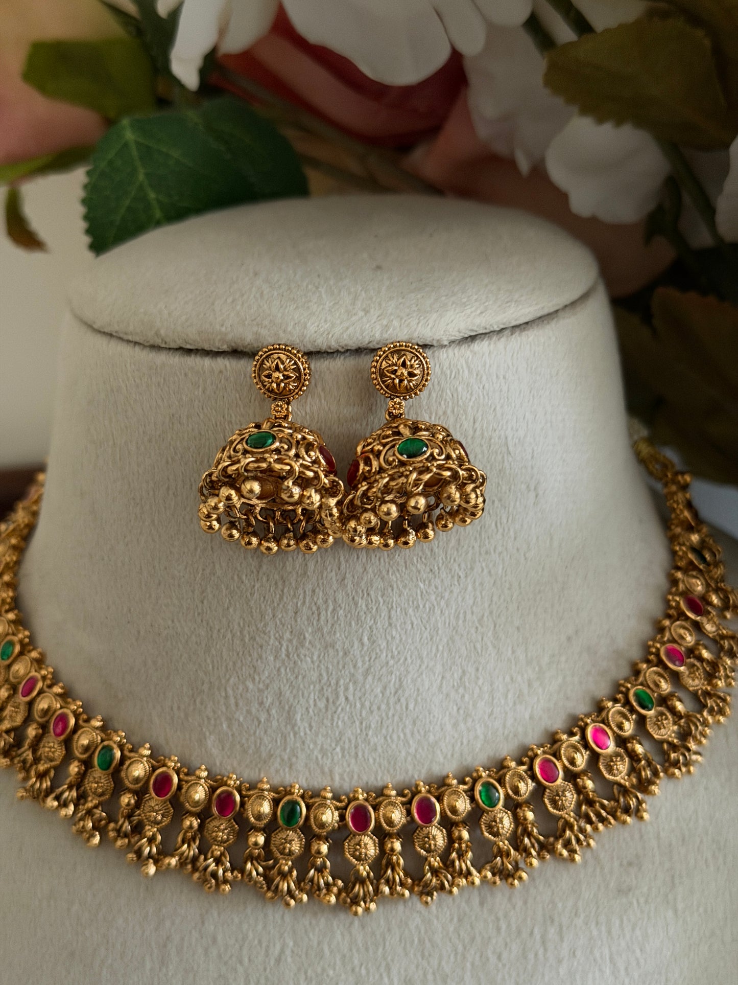 Oval Jadau Necklace