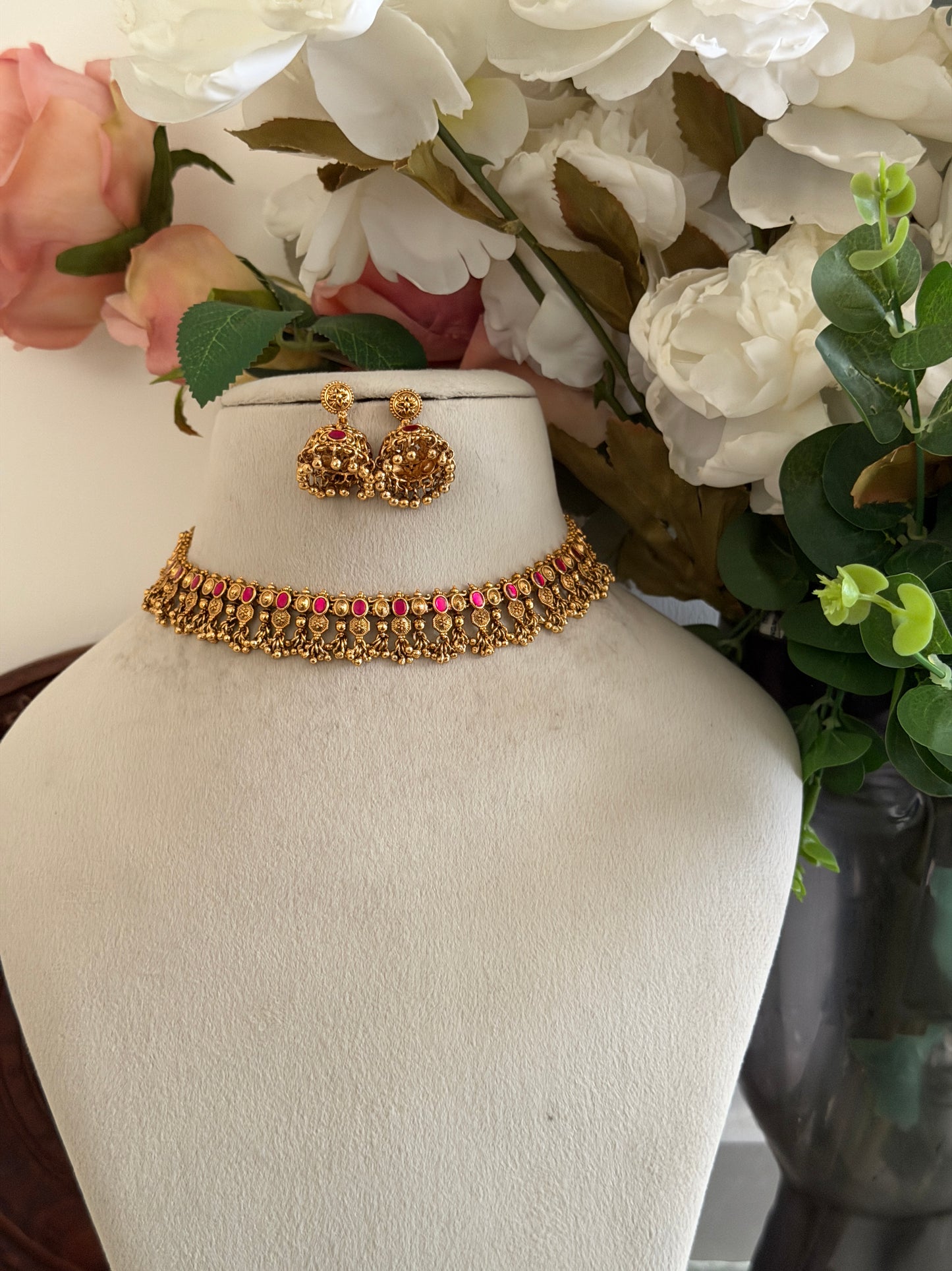 Oval Jadau Necklace