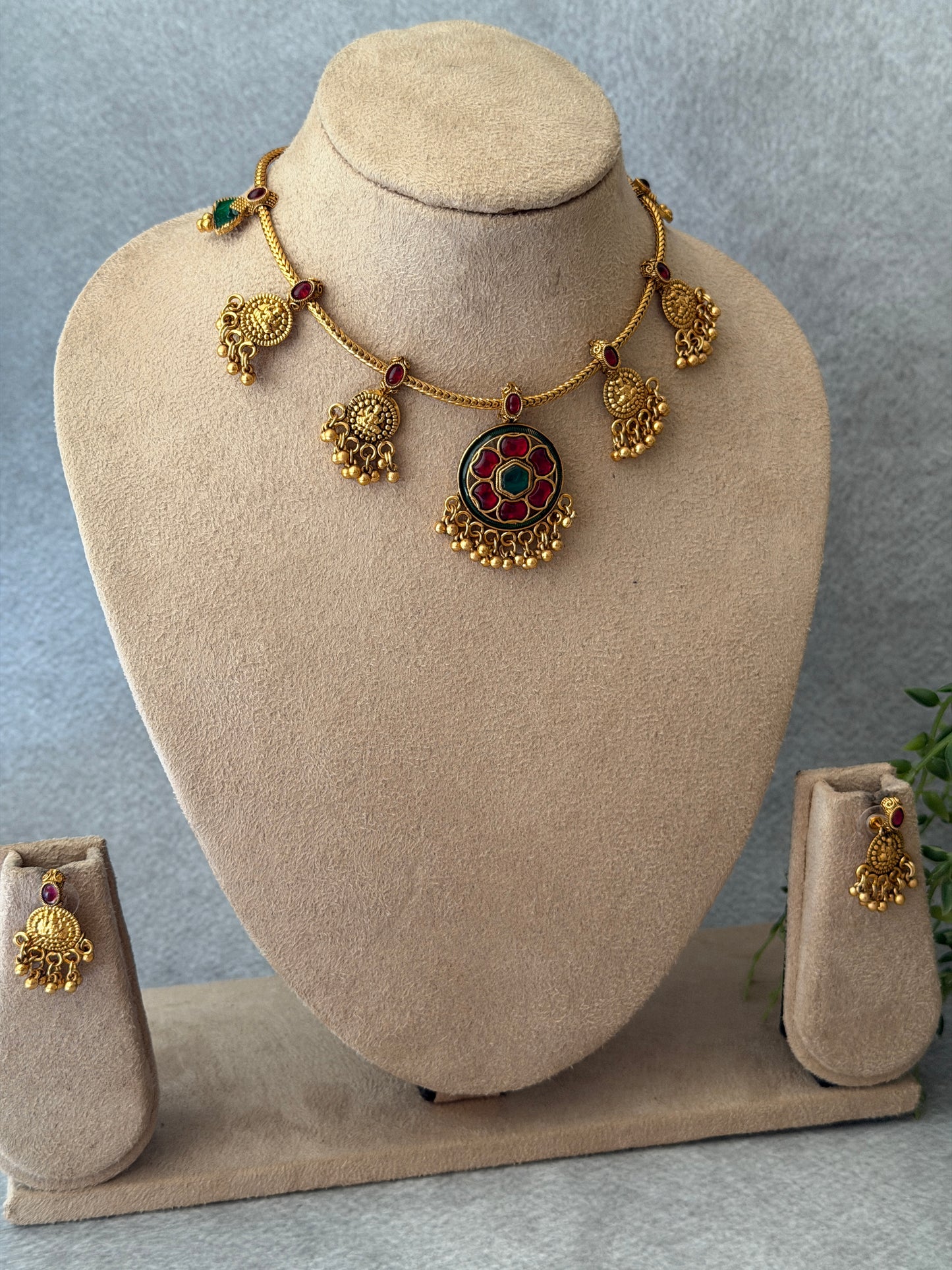 Gulab Palakka Necklace