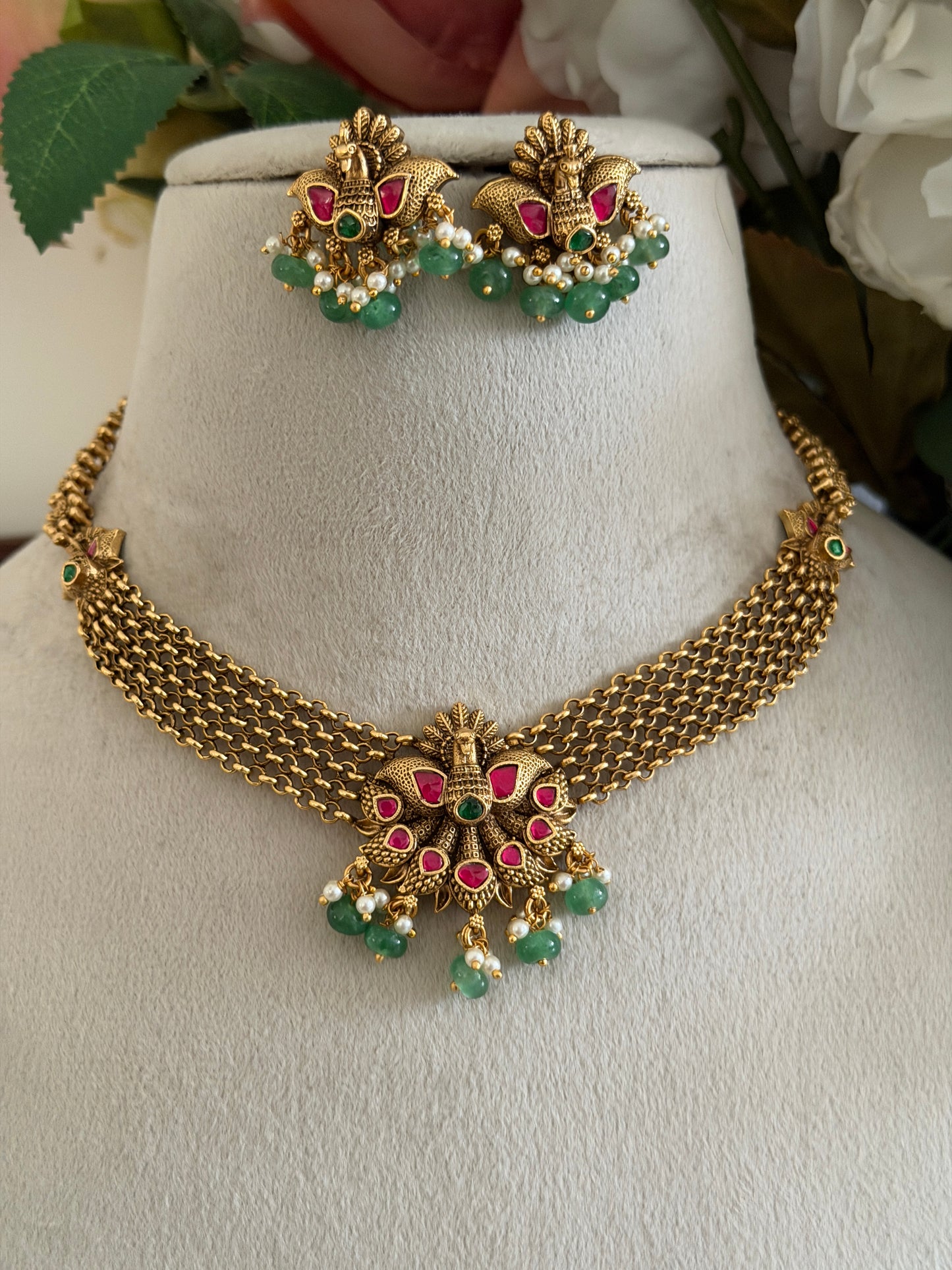 Non Idol Jadau Azura Necklace