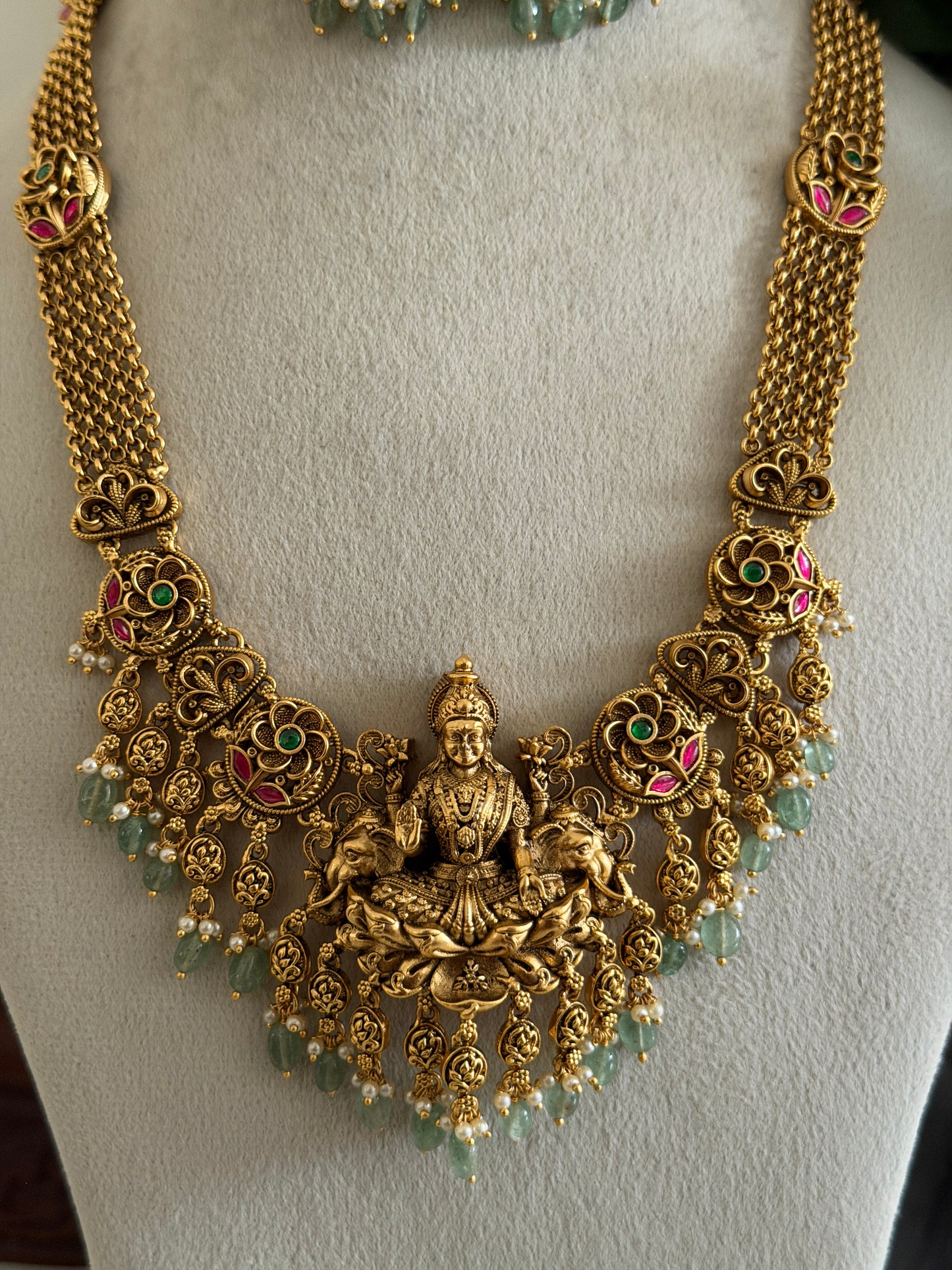 Vathika Lakshmi Haaram set