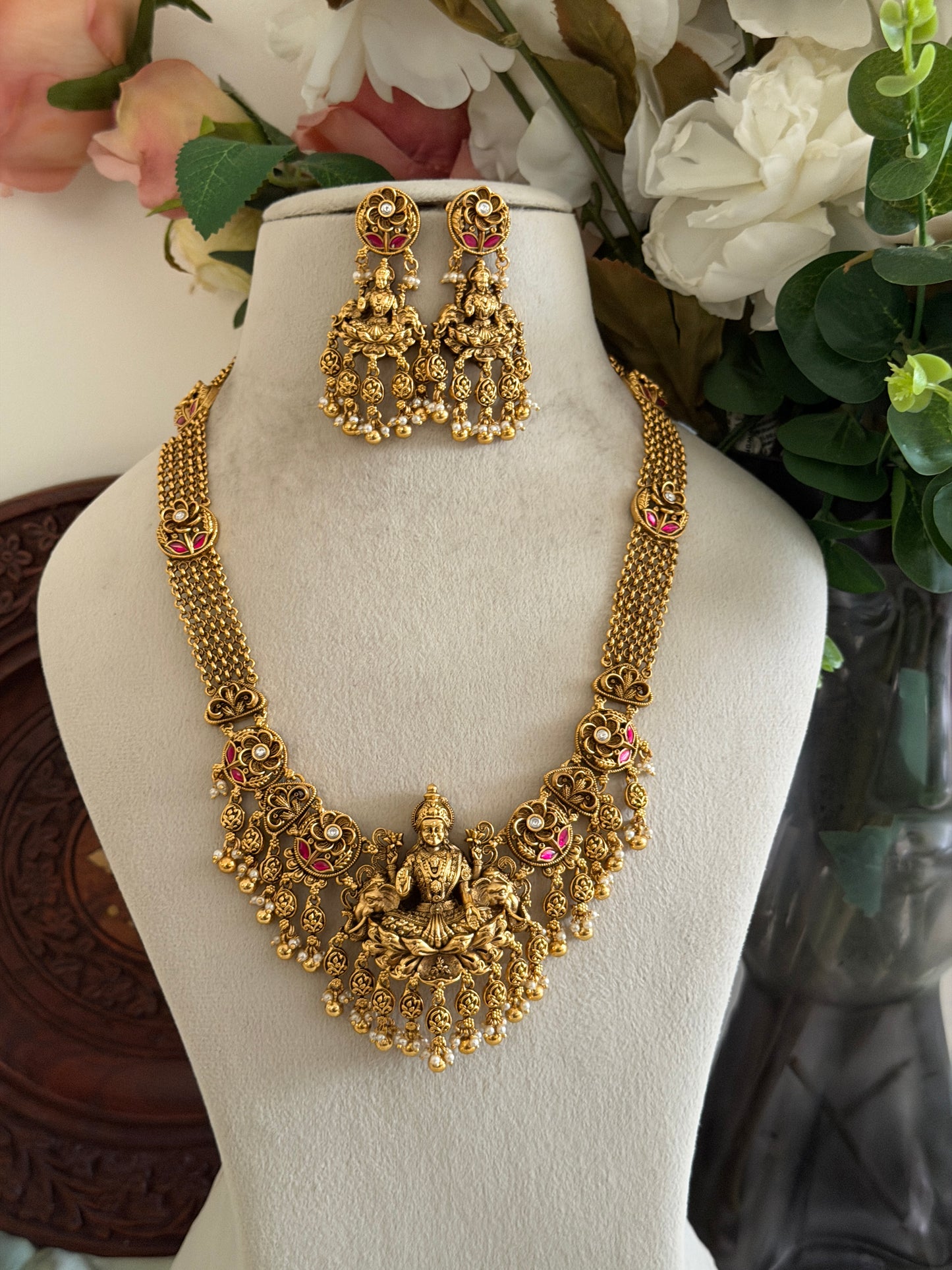 Vathika Lakshmi Haaram set