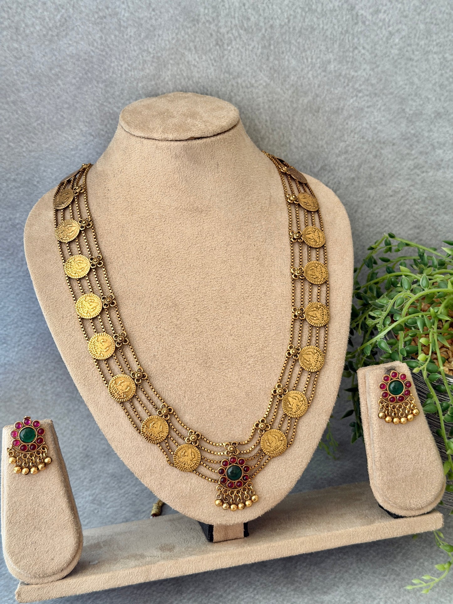 Floral Kaashu Layered Haaram