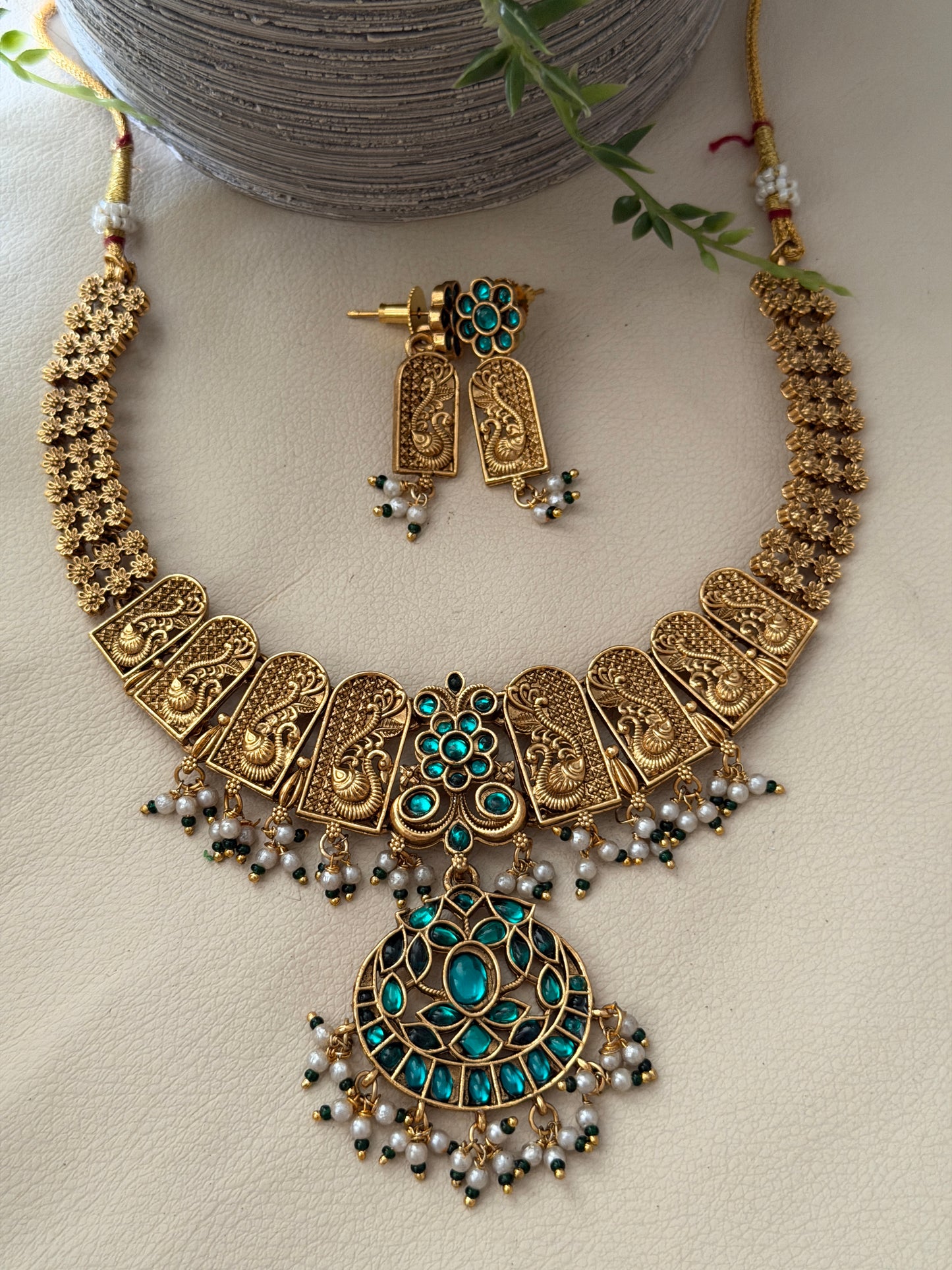 Lamiyah Kempu Necklace