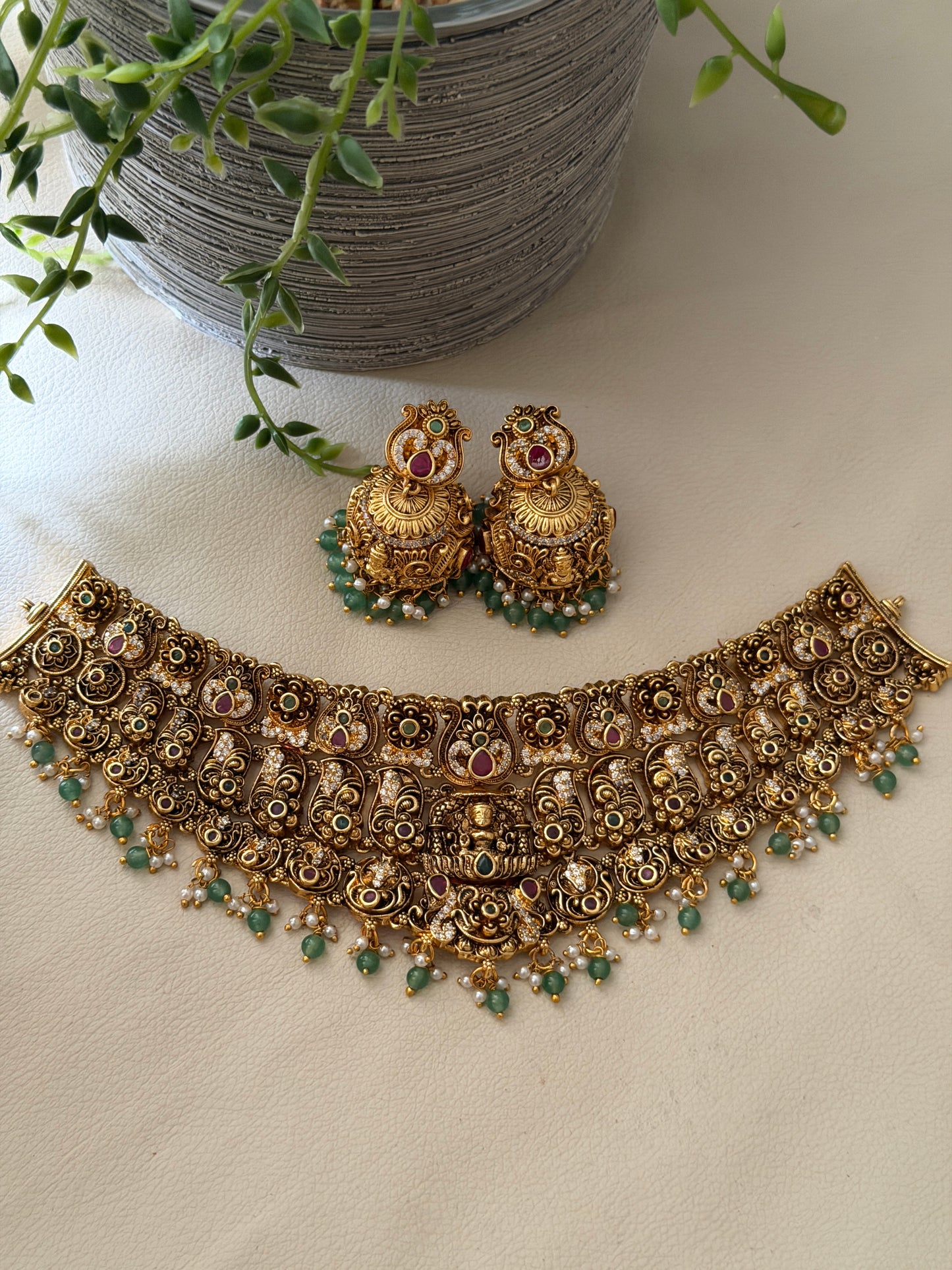 Kasthoora AD x Antique Bridal Choker