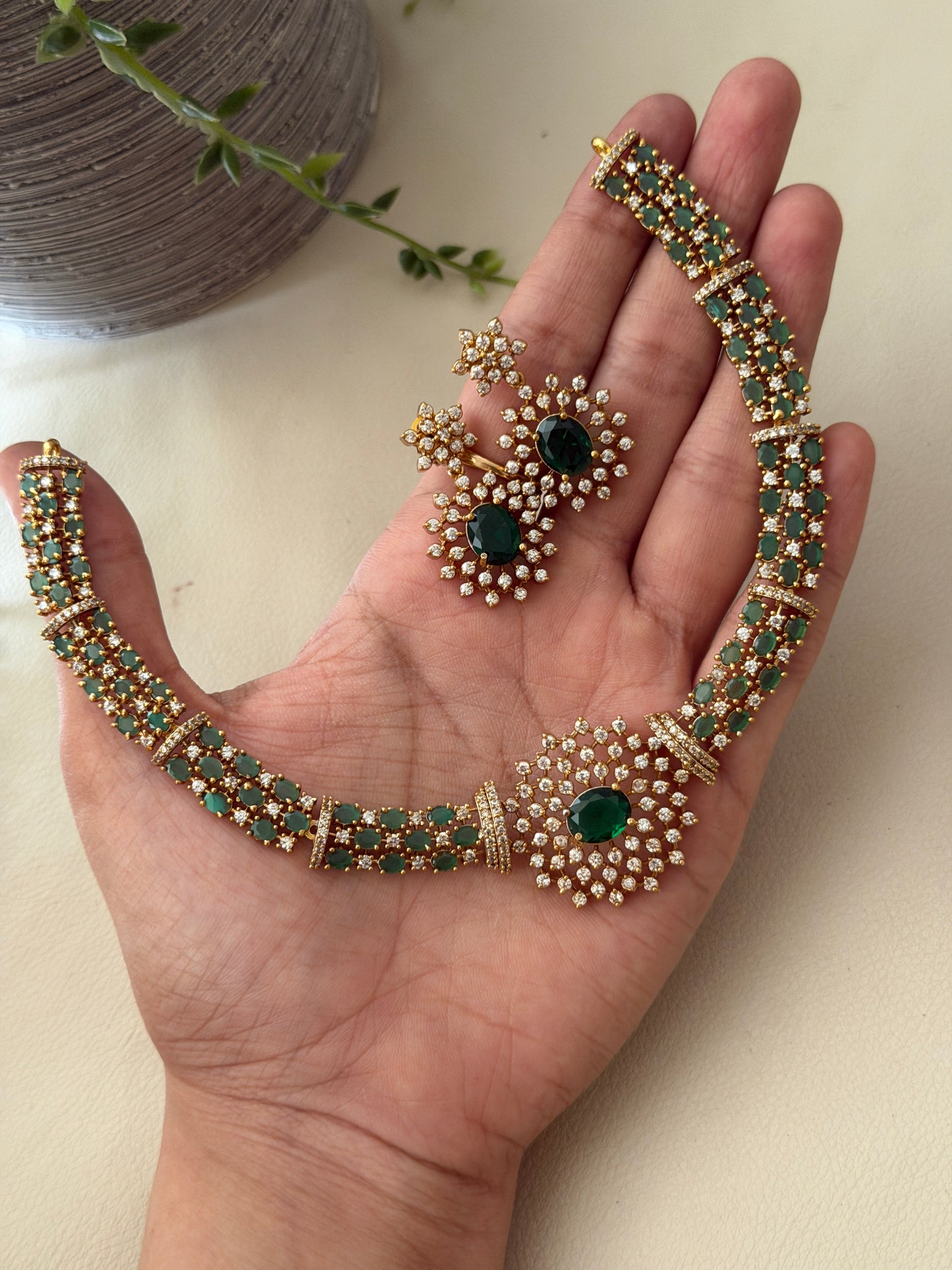 Tariya Crystal Stone Choker