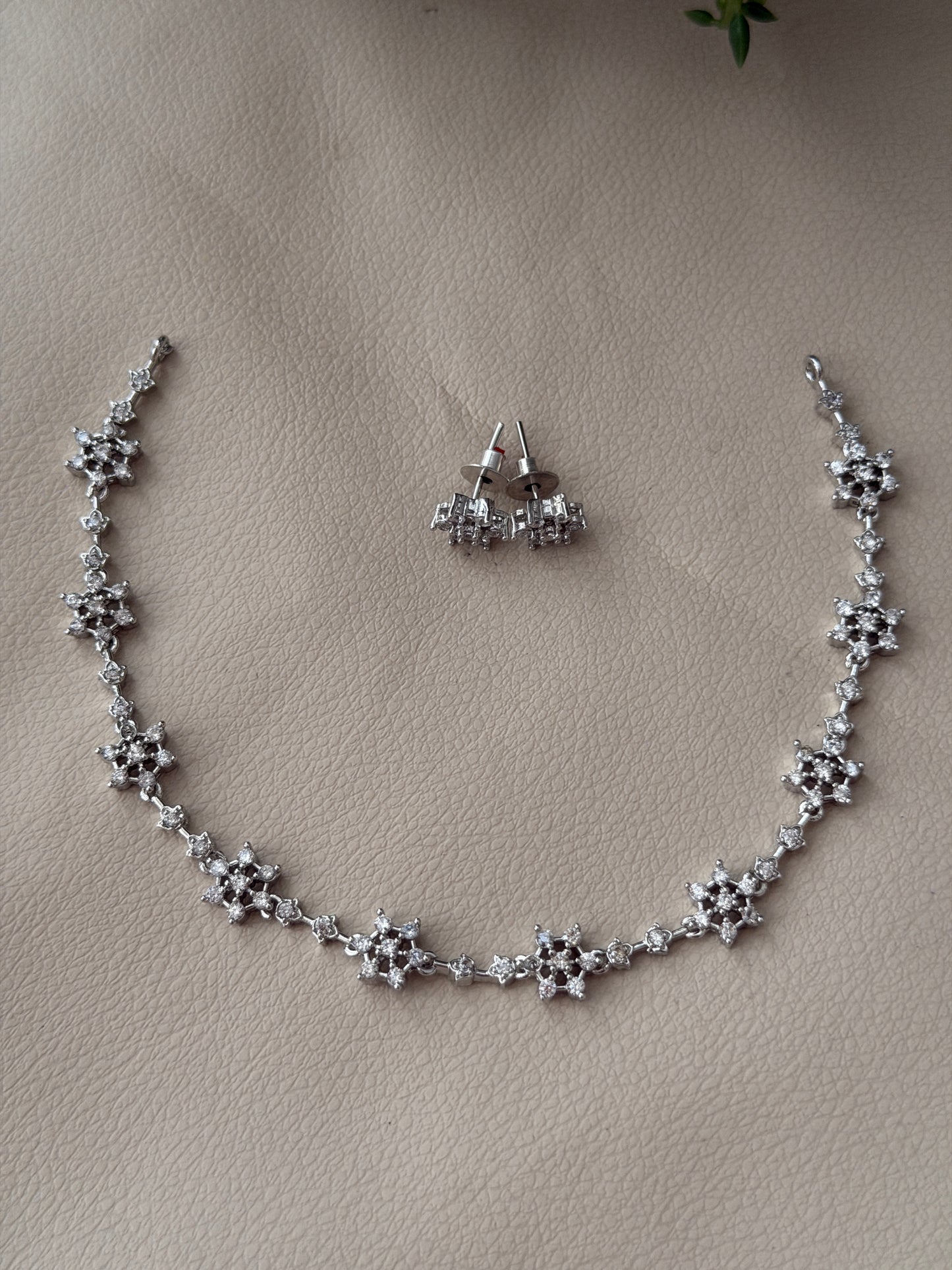 Mini Sparkle Silver Choker