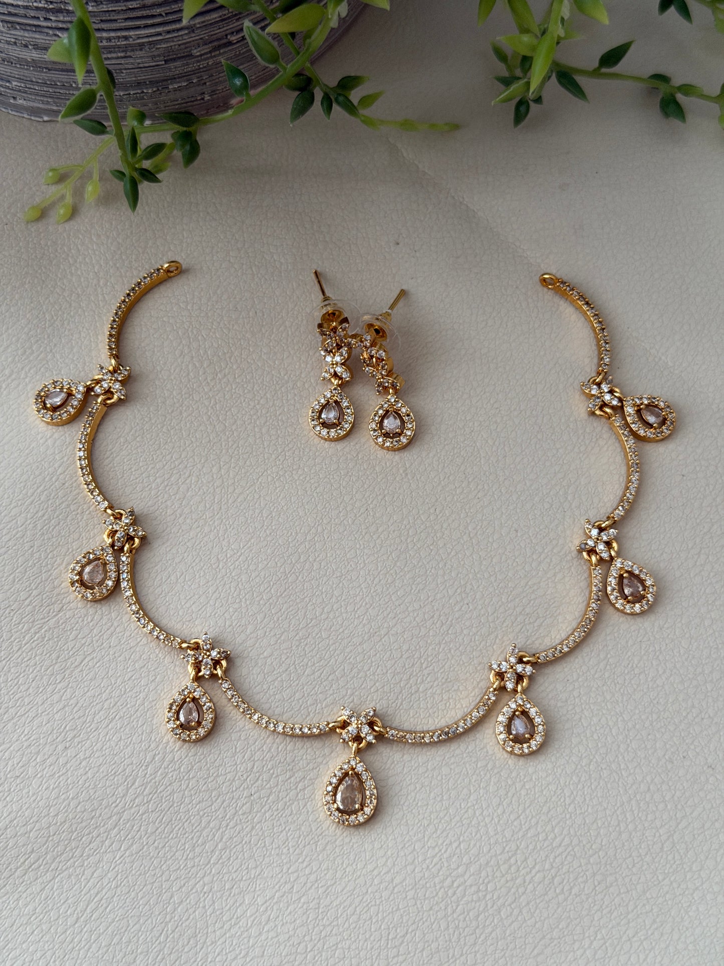 Raindrop AD Necklace