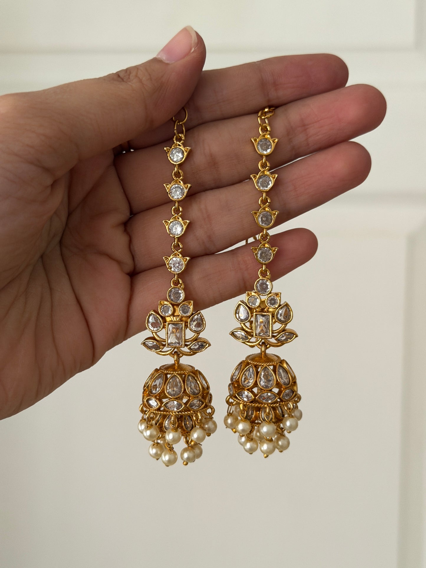 Reva Jhumka with Mattals