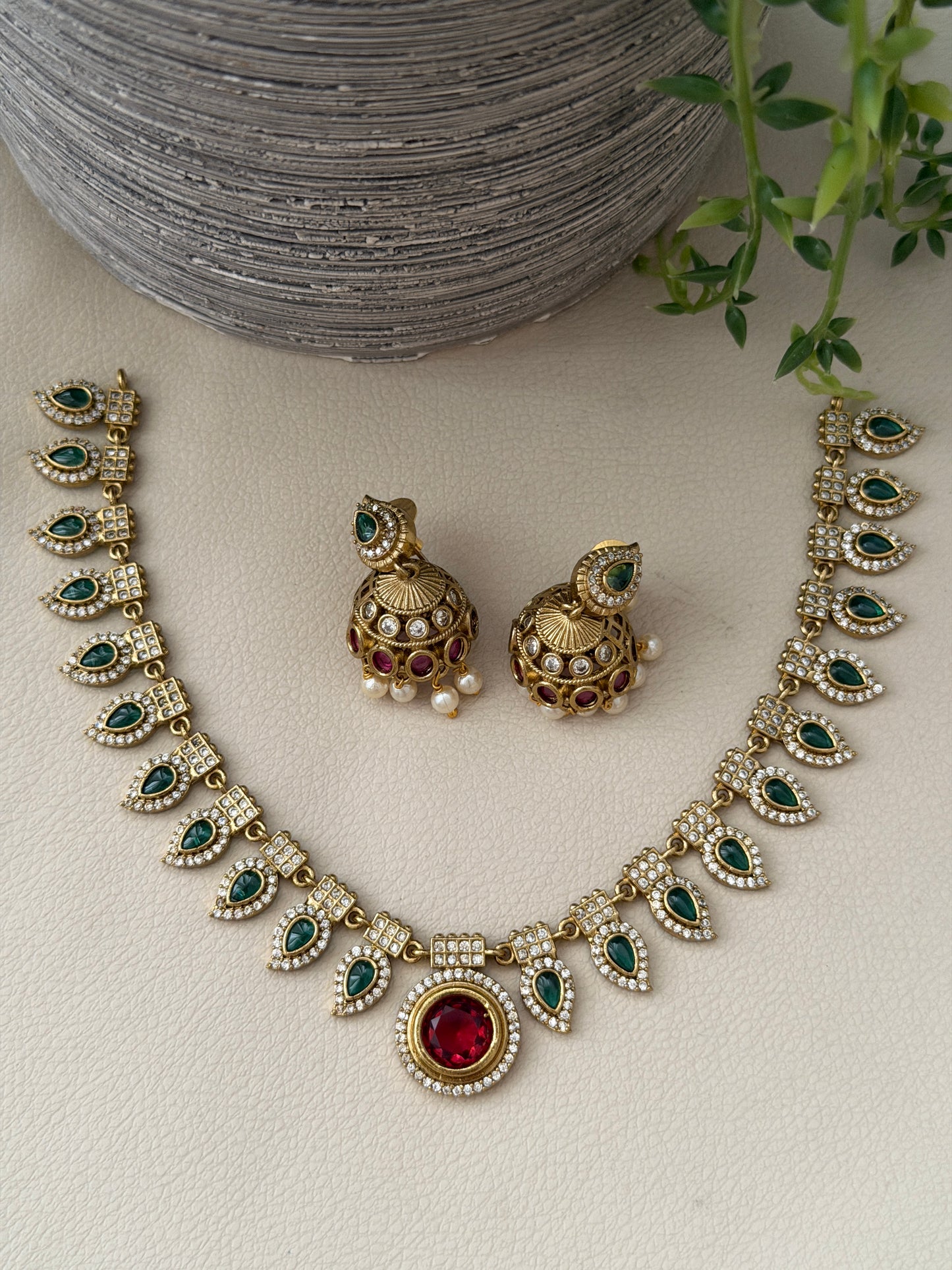 Stone Pendant Palakka Necklace
