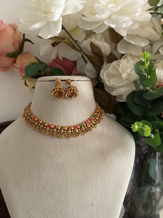 Satyava Minimal necklace