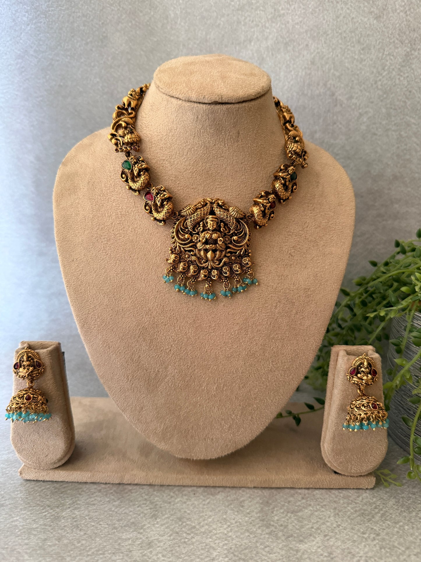 Suvarna Antique Necklace