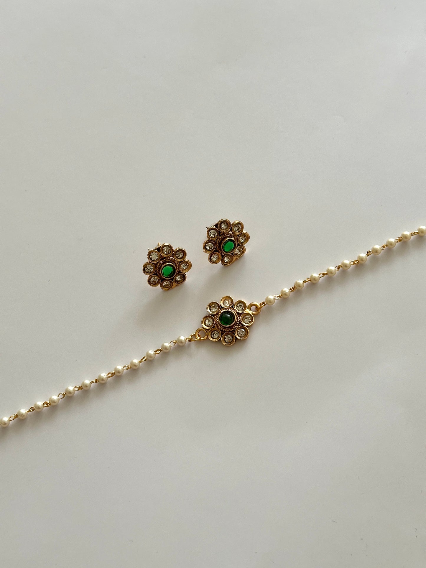 Kundan Flower Pearl choker