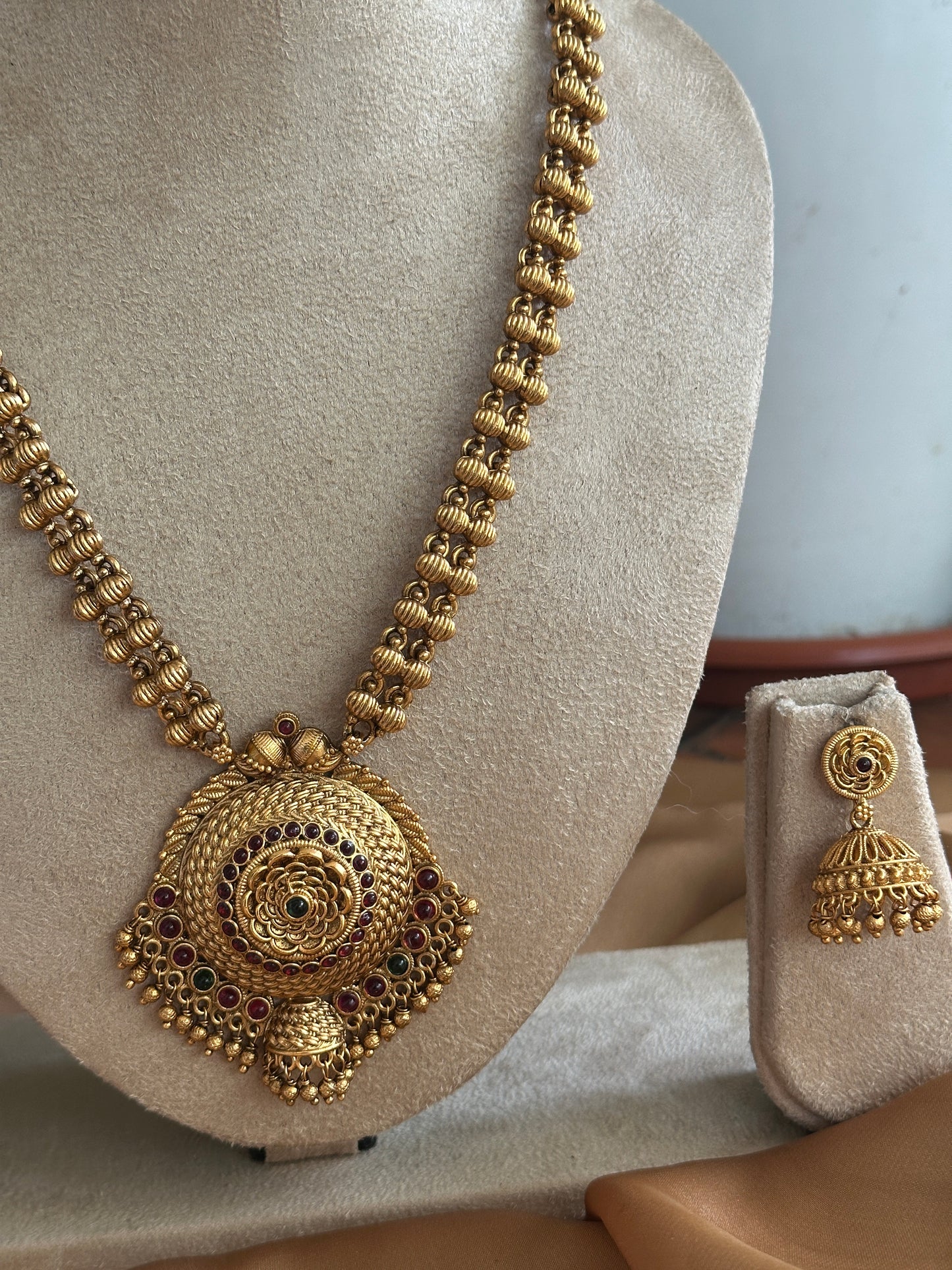 Non idol Bell Chakra Haaram set